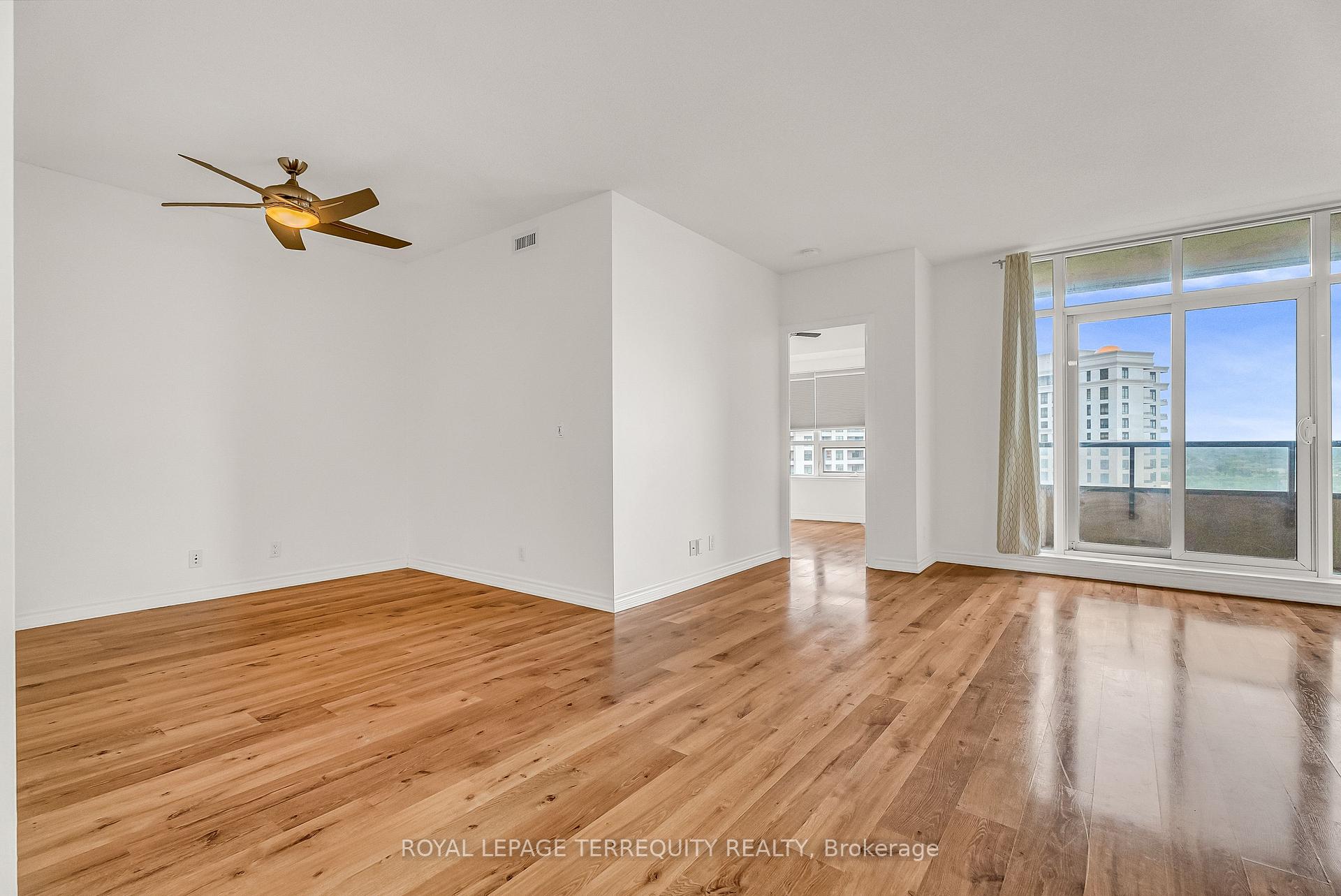 Photo 26 of Unit 1409, 9225 Jane Street, Vaughan, Maple — HOMEH