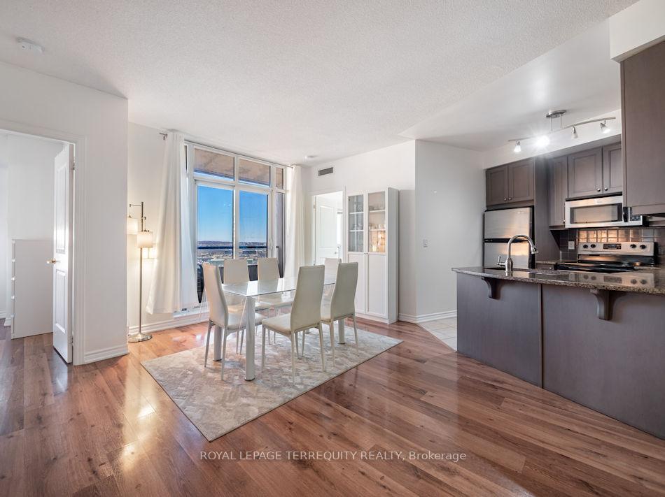 Photo 28 of Unit 1409, 9225 Jane Street, Vaughan, Maple — HOMEH