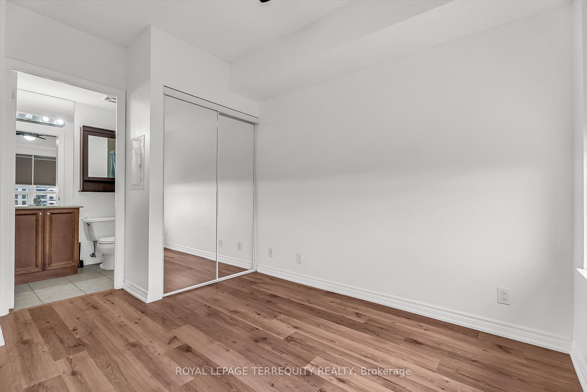 Photo 41 of Unit 1409, 9225 Jane Street, Vaughan, Maple — HOMEH
