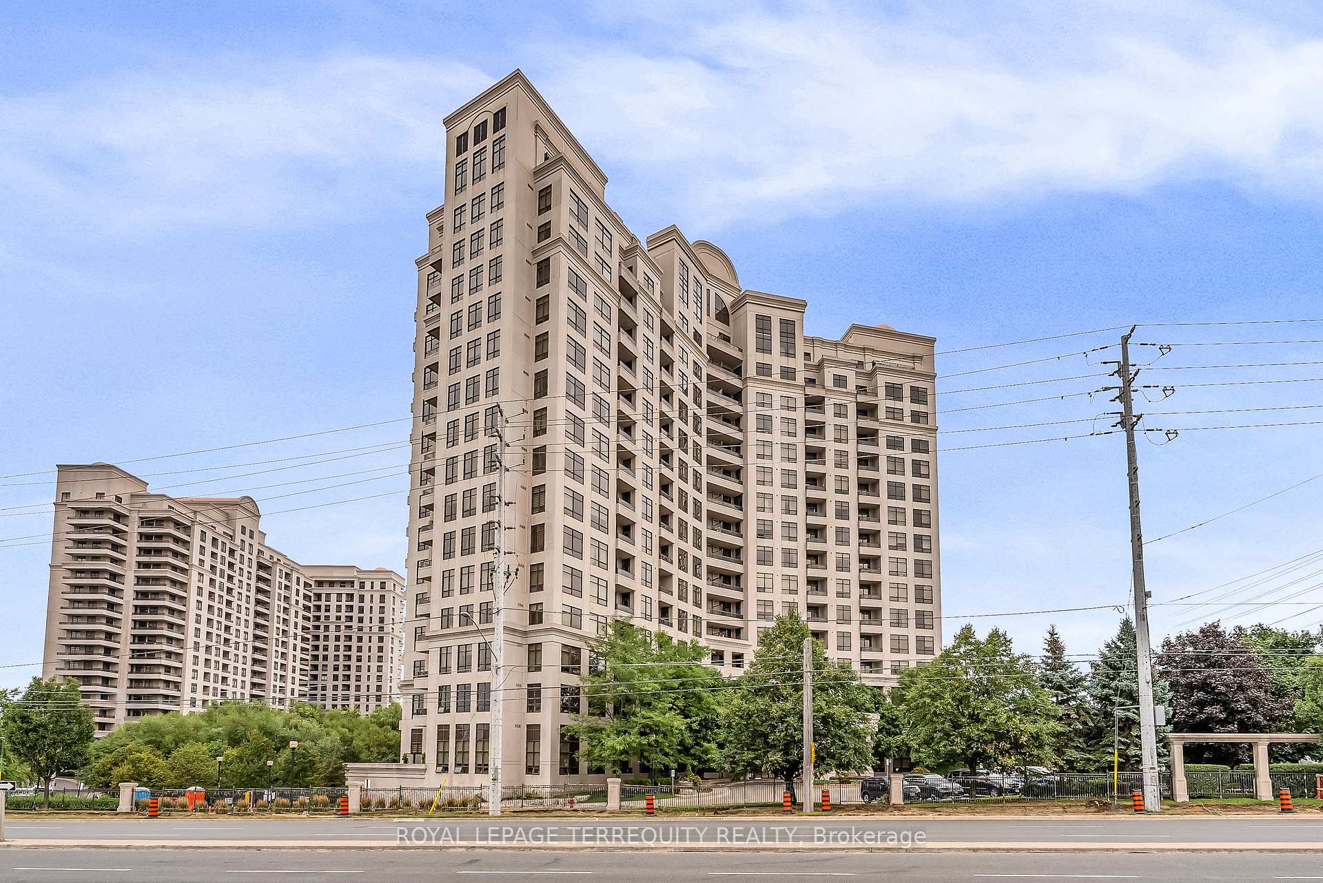Photo 1 of Unit 1409, 9225 Jane Street, Vaughan, Maple — HOMEH