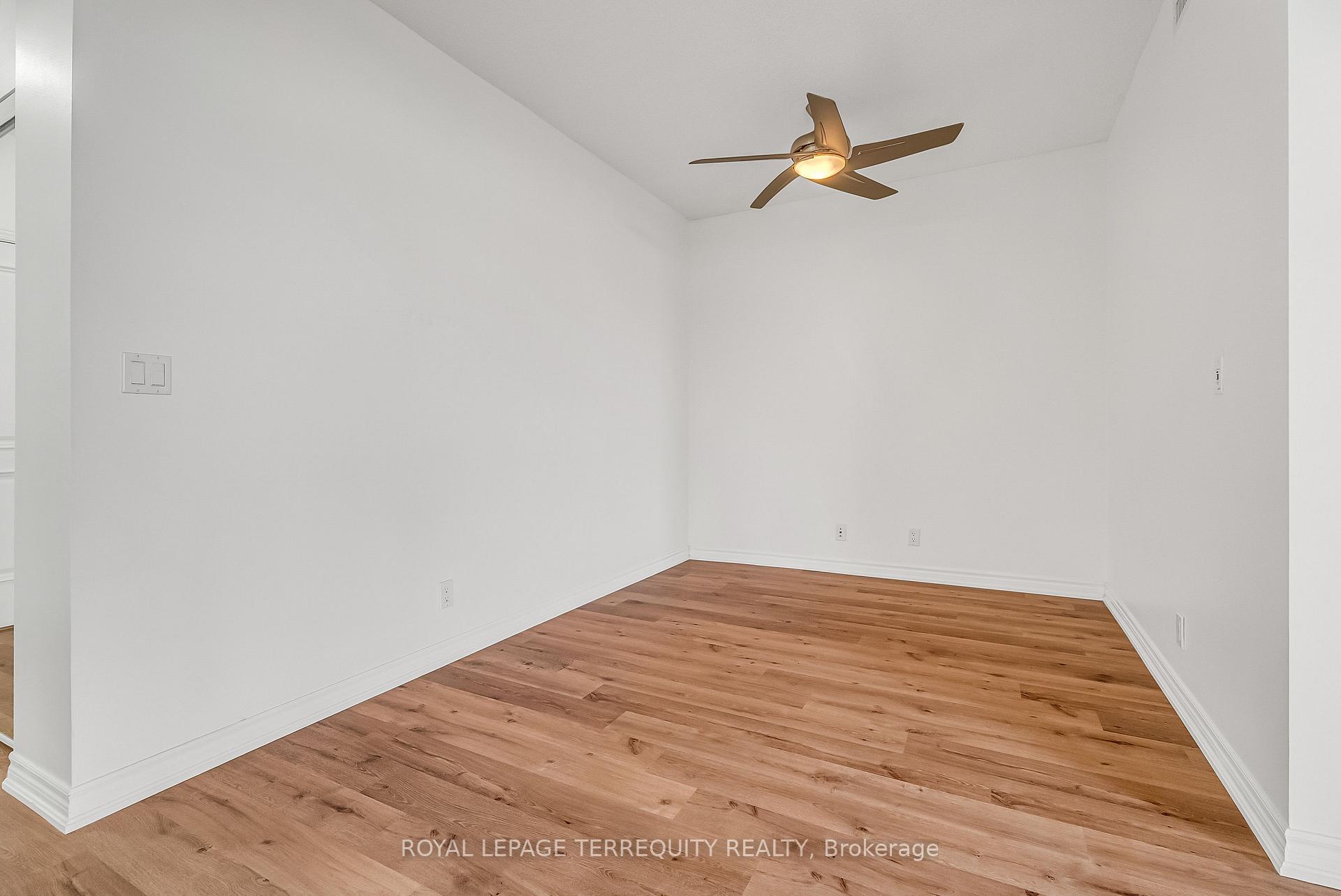Photo 16 of Unit 1409, 9225 Jane Street, Vaughan, Maple — HOMEH