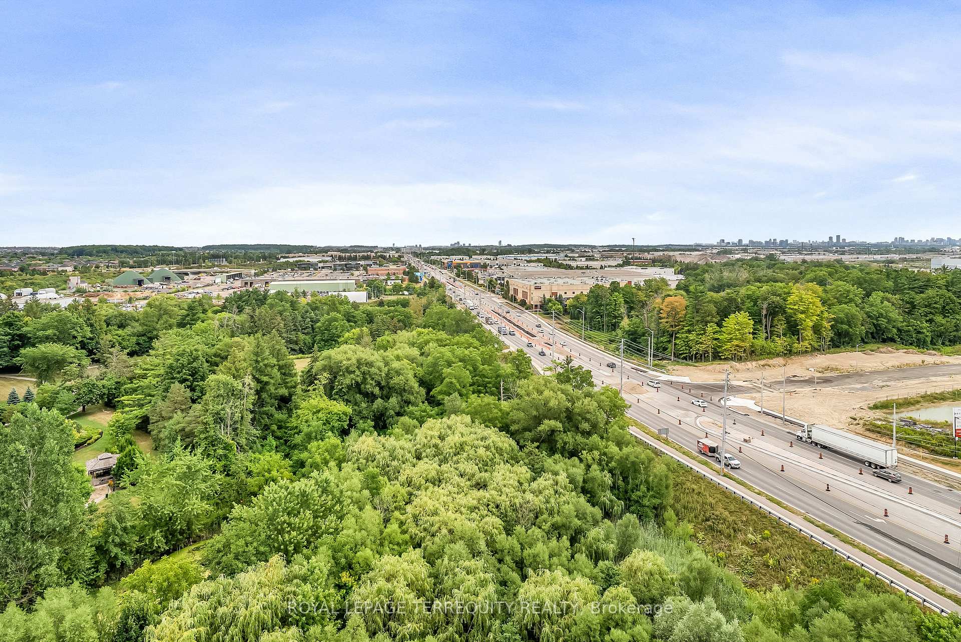 Photo 66 of Unit 1409, 9225 Jane Street, Vaughan, Maple — HOMEH