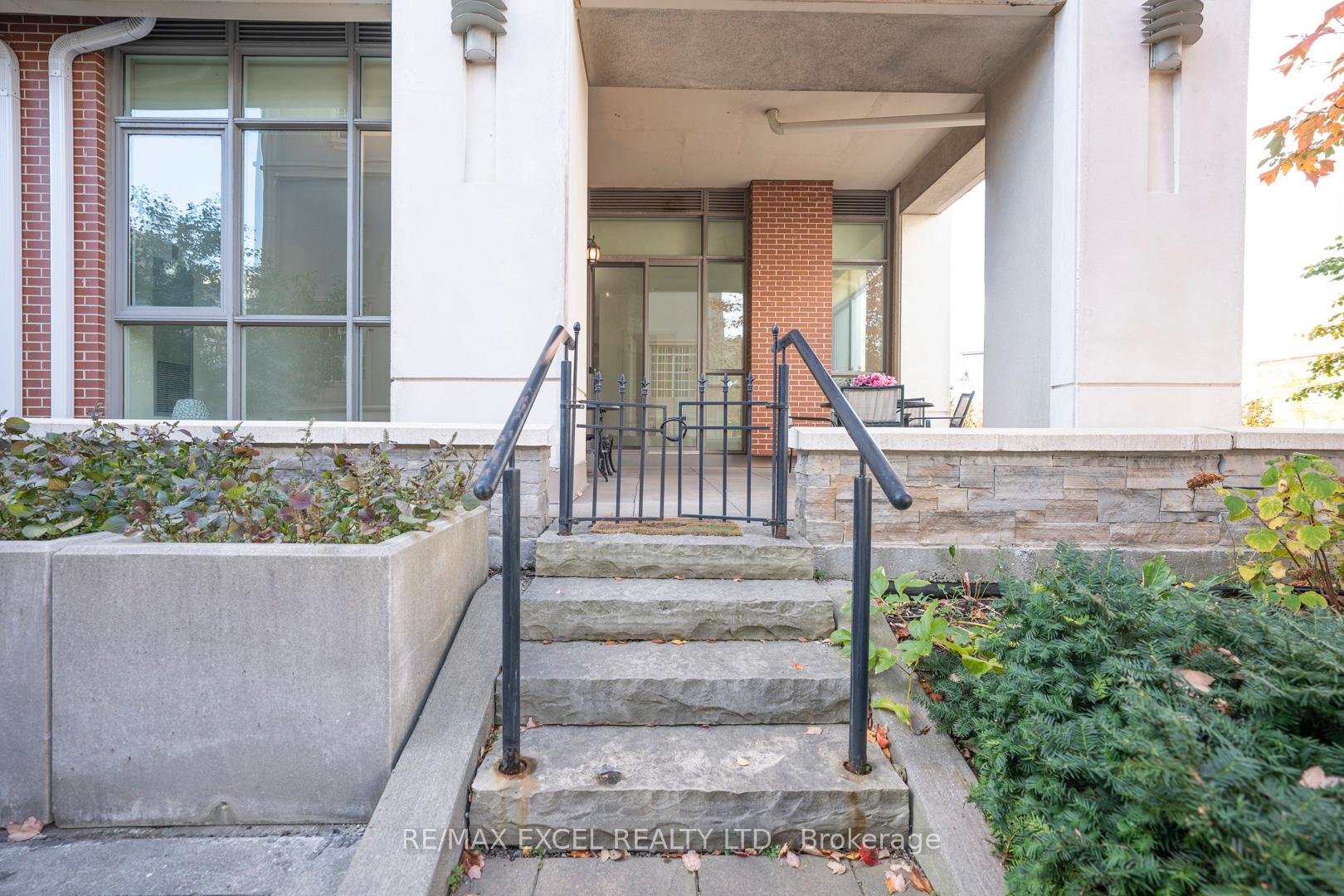Photo 4 of Unit 110, 1 Upper Duke Crescent, Markham, Unionville — HOMEH