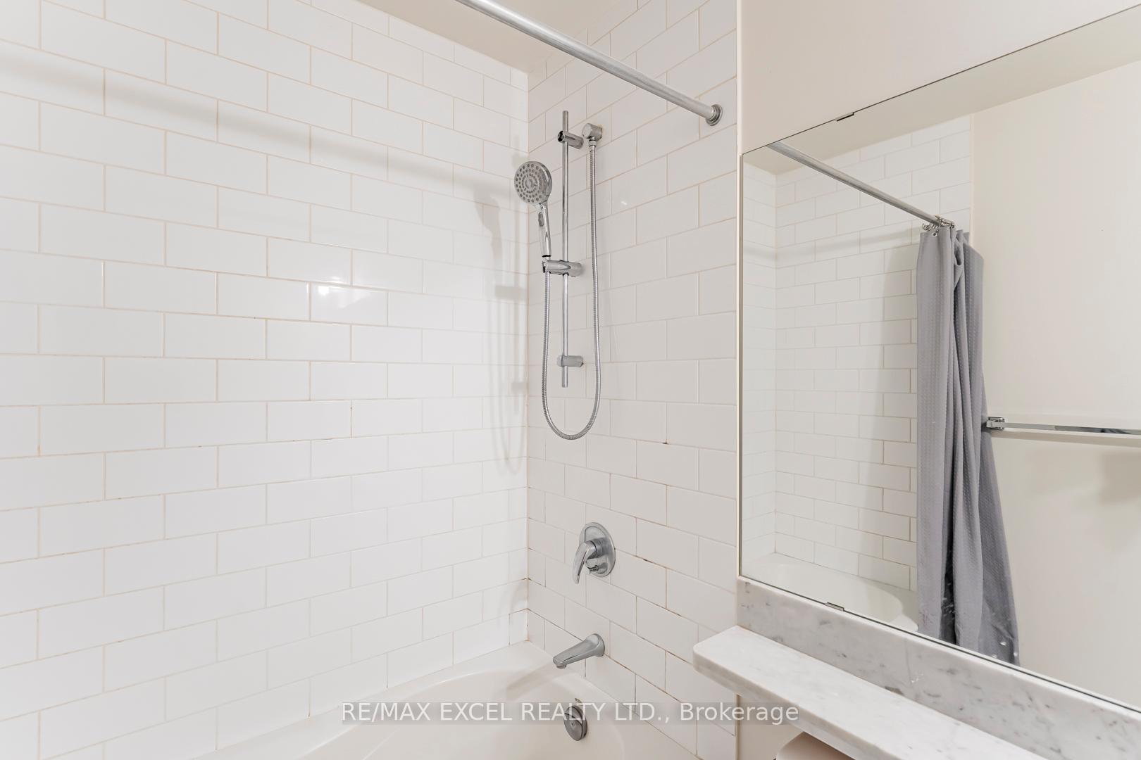 Photo 23 of Unit 110, 1 Upper Duke Crescent, Markham, Unionville — HOMEH