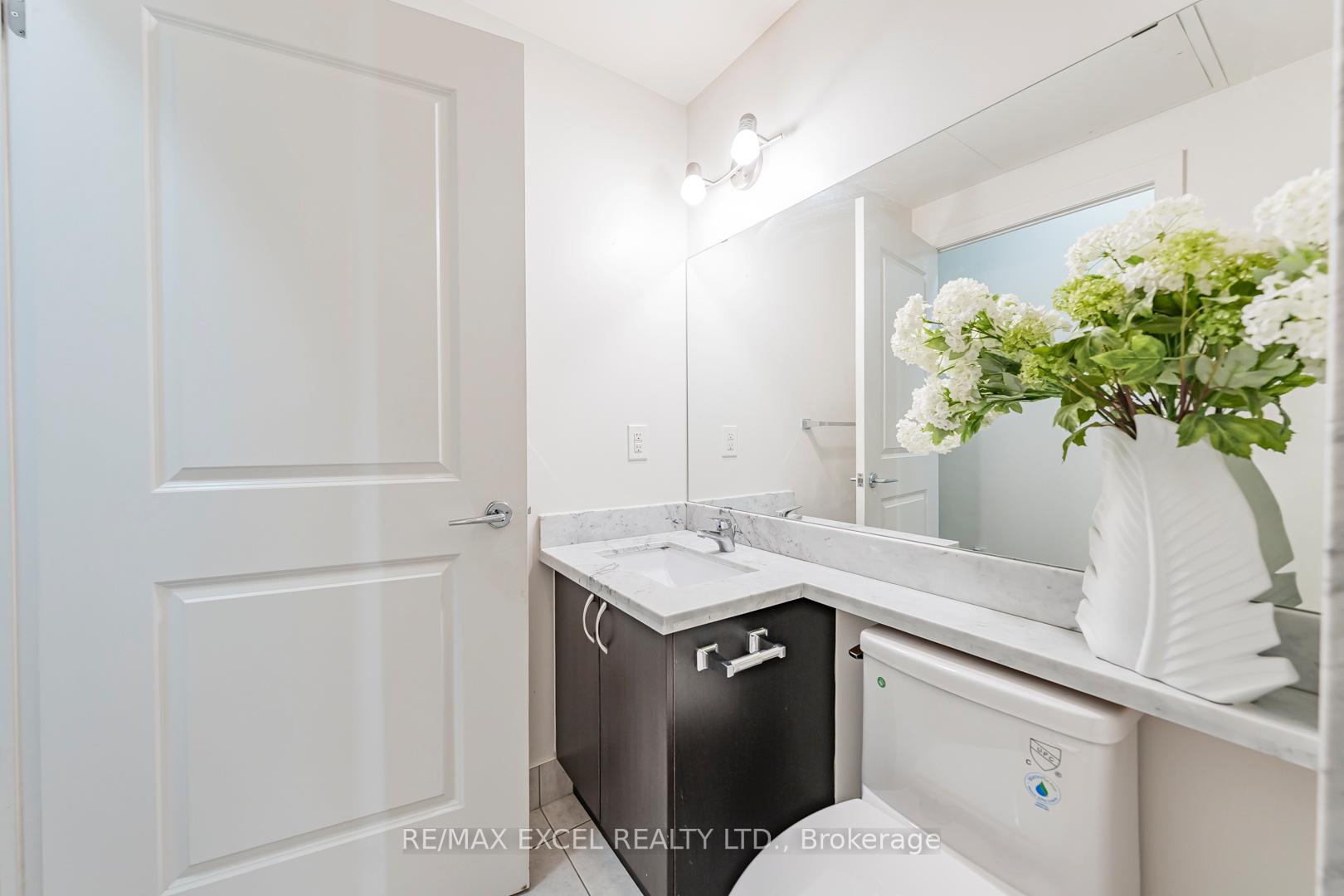 Photo 24 of Unit 110, 1 Upper Duke Crescent, Markham, Unionville — HOMEH