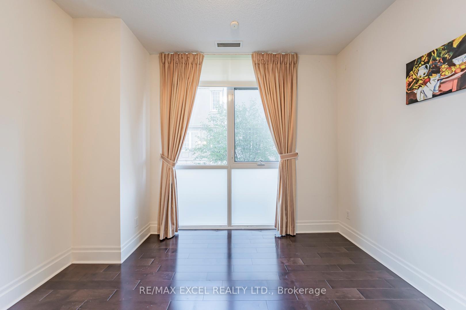 Photo 26 of Unit 110, 1 Upper Duke Crescent, Markham, Unionville — HOMEH