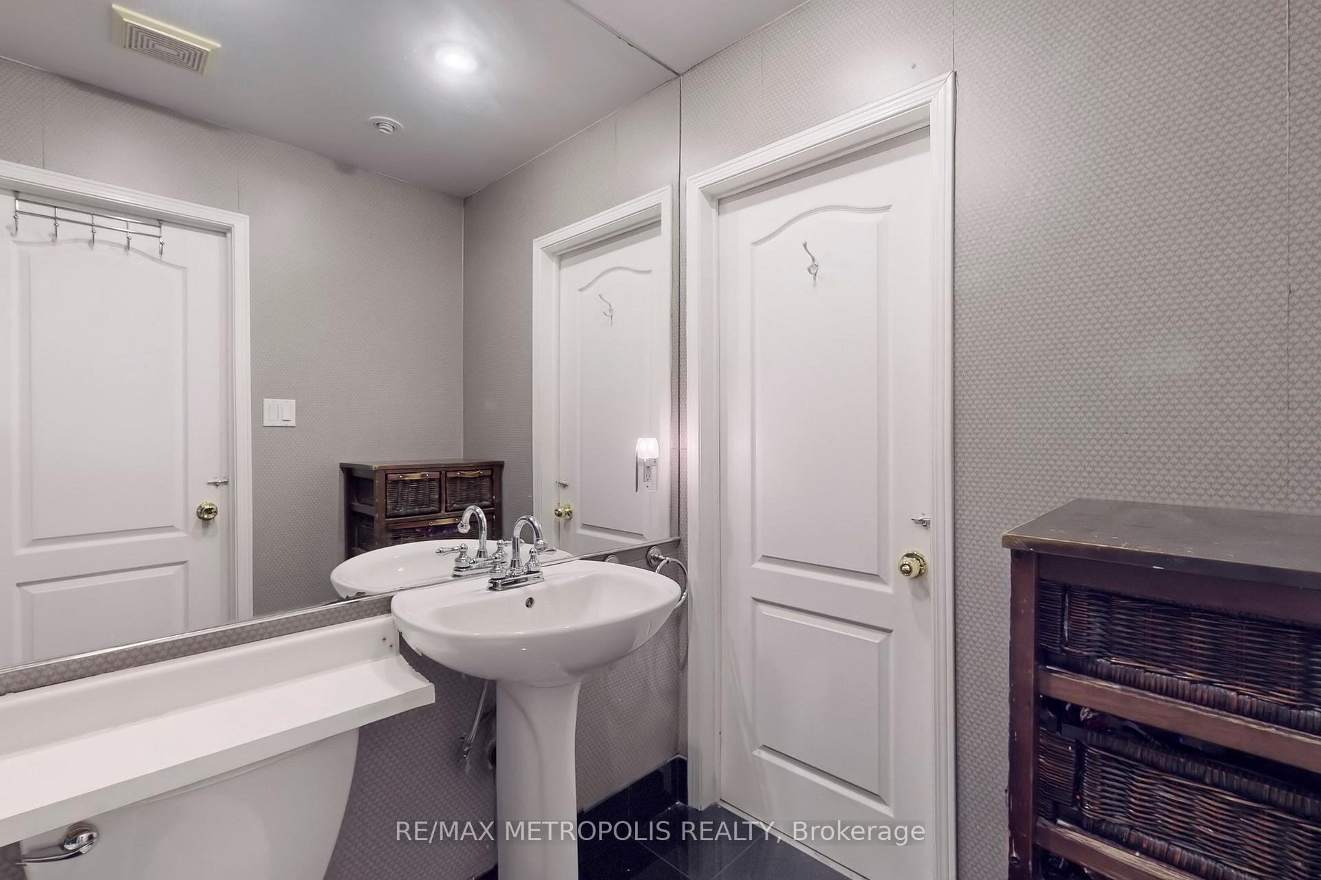Photo 22 of Unit 9, 735 New Westminster Drive, Vaughan, Brownridge — HOMEH