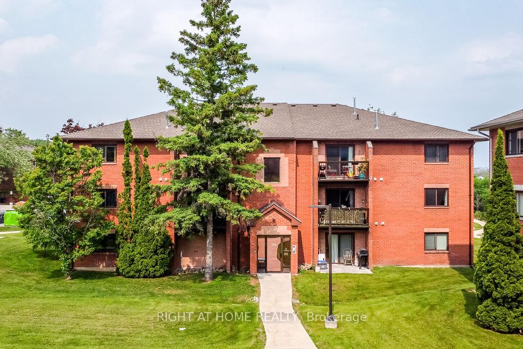 Front of Unit B6, 179 Edgehill Drive