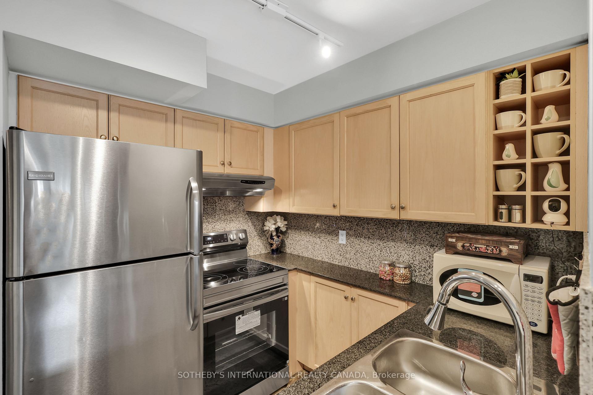 Photo 5 of Unit 2403, 210 Victoria Street, Toronto, Church-Yonge Corridor — HOMEH