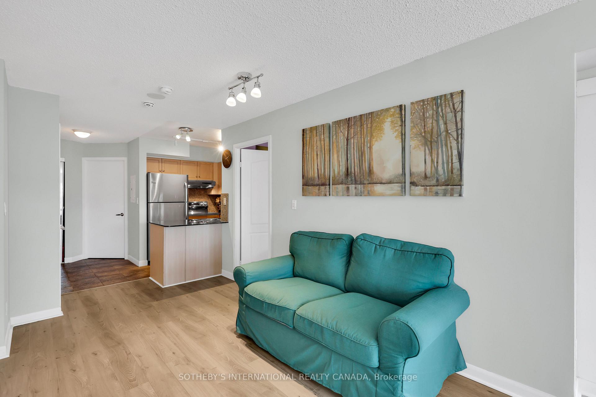 Photo 8 of Unit 2403, 210 Victoria Street, Toronto, Church-Yonge Corridor — HOMEH