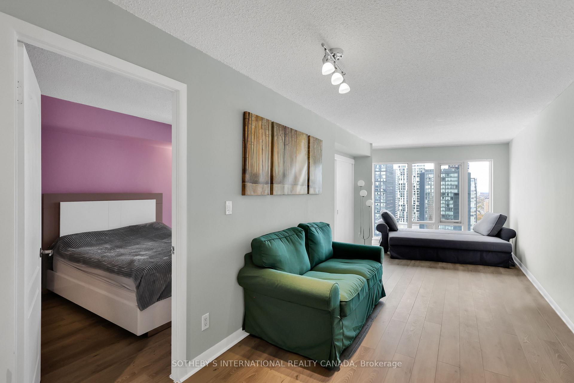 Photo 11 of Unit 2403, 210 Victoria Street, Toronto, Church-Yonge Corridor — HOMEH