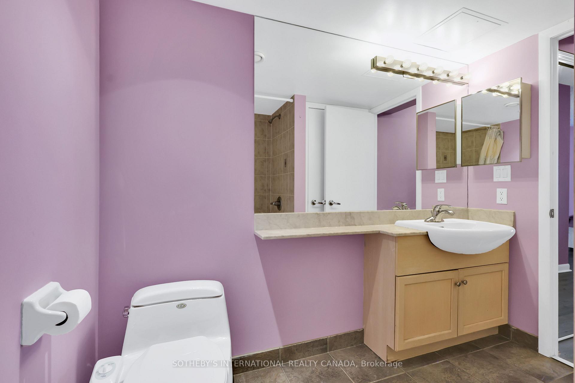 Photo 19 of Unit 2403, 210 Victoria Street, Toronto, Church-Yonge Corridor — HOMEH