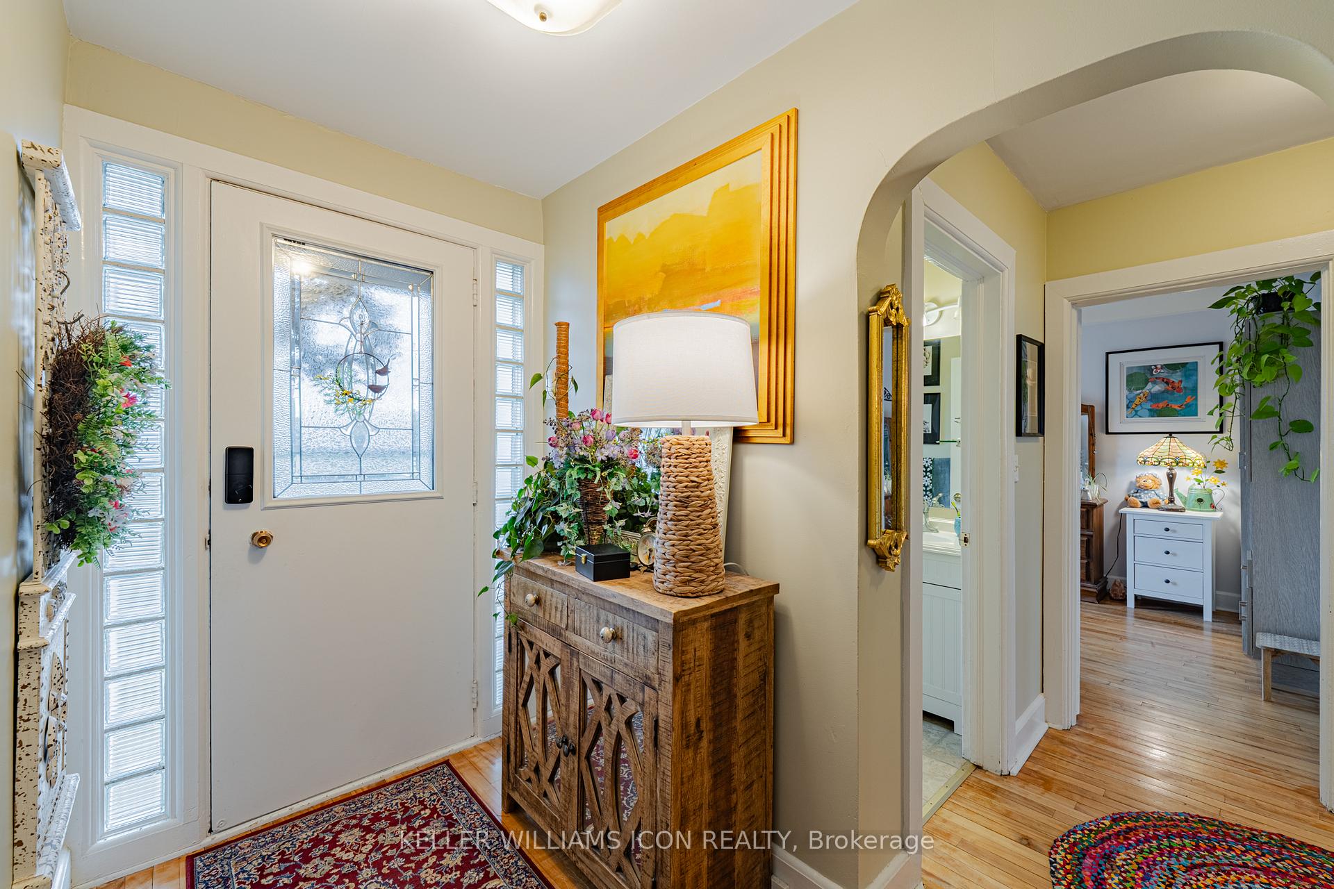 Photo 19 of 320 Donald B. Munro Drive, Ottawa, Carp — HOMEH