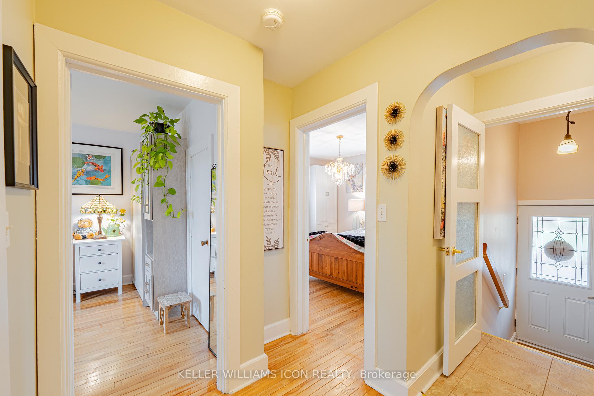 Photo 6 of 320 Donald B. Munro Drive, Ottawa, Carp — HOMEH