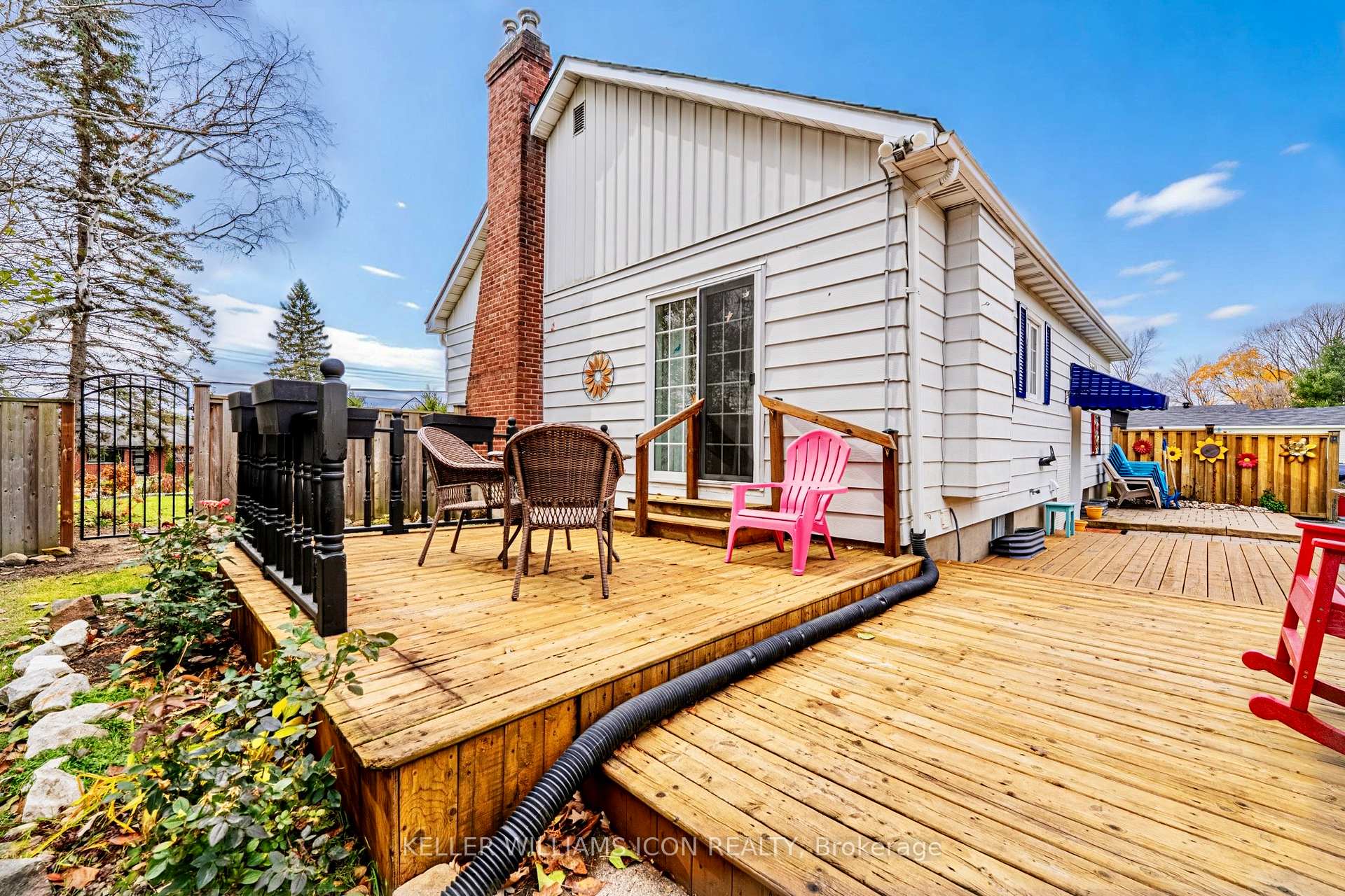 Photo 32 of 320 Donald B. Munro Drive, Ottawa, Carp — HOMEH
