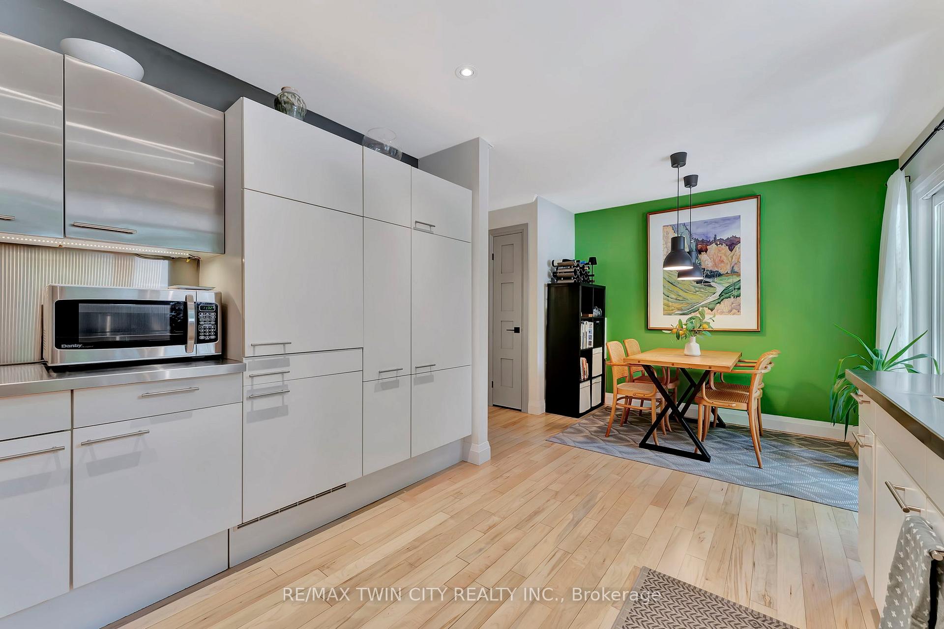 Photo 13 of Unit 1, 10 Stuart Street, Guelph, St. George's — HOMEH