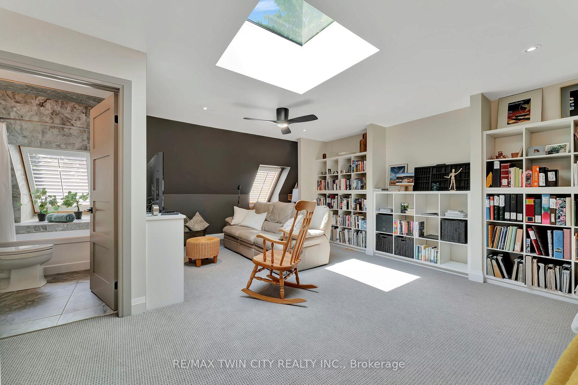 Photo 26 of Unit 1, 10 Stuart Street, Guelph, St. George's — HOMEH