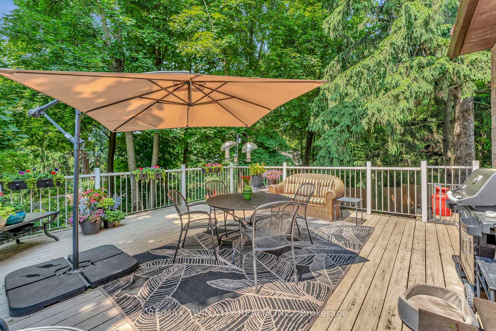 Photo 29 of Unit 1, 10 Stuart Street, Guelph, St. George's — HOMEH