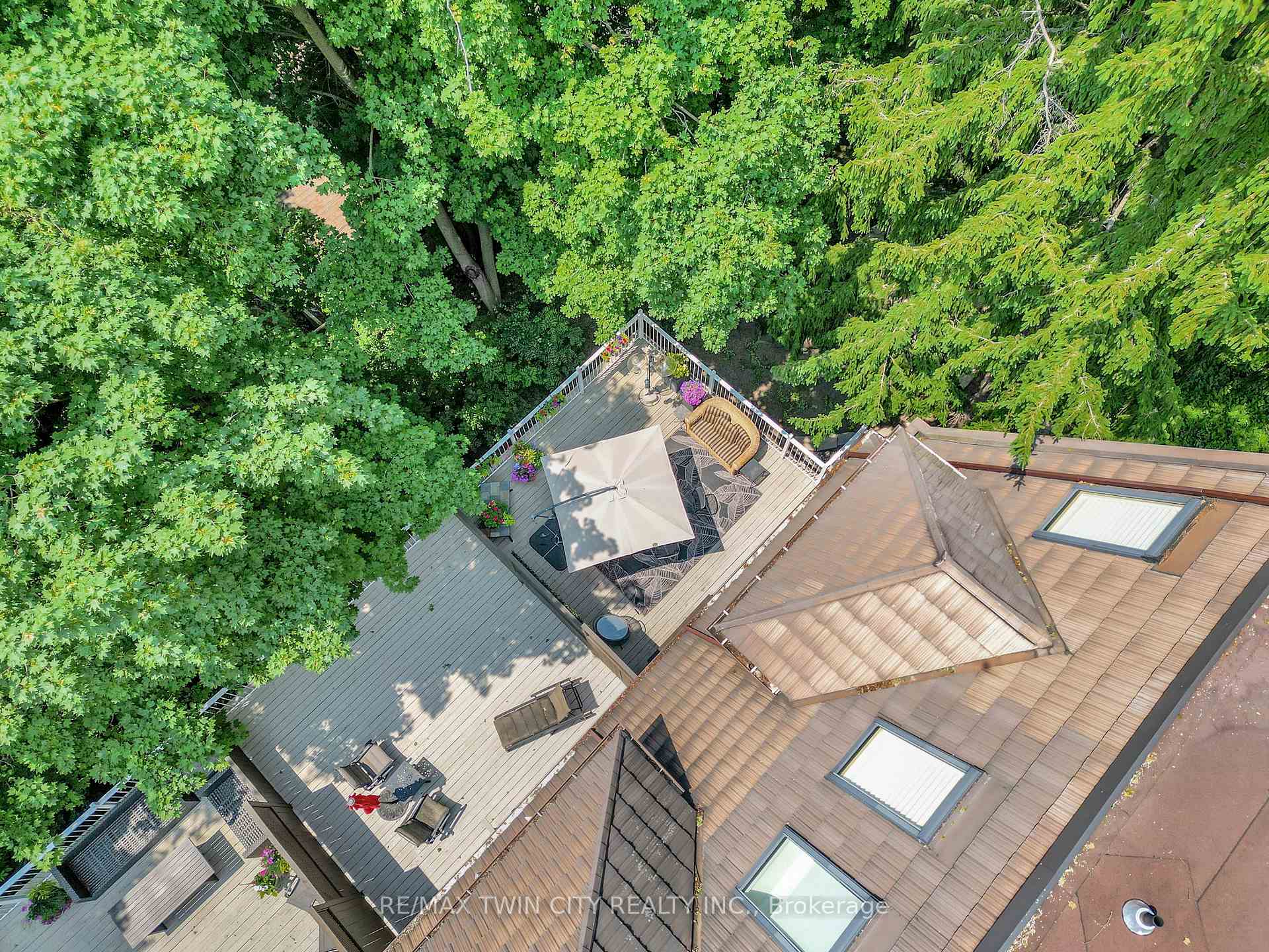 Photo 39 of Unit 1, 10 Stuart Street, Guelph, St. George's — HOMEH