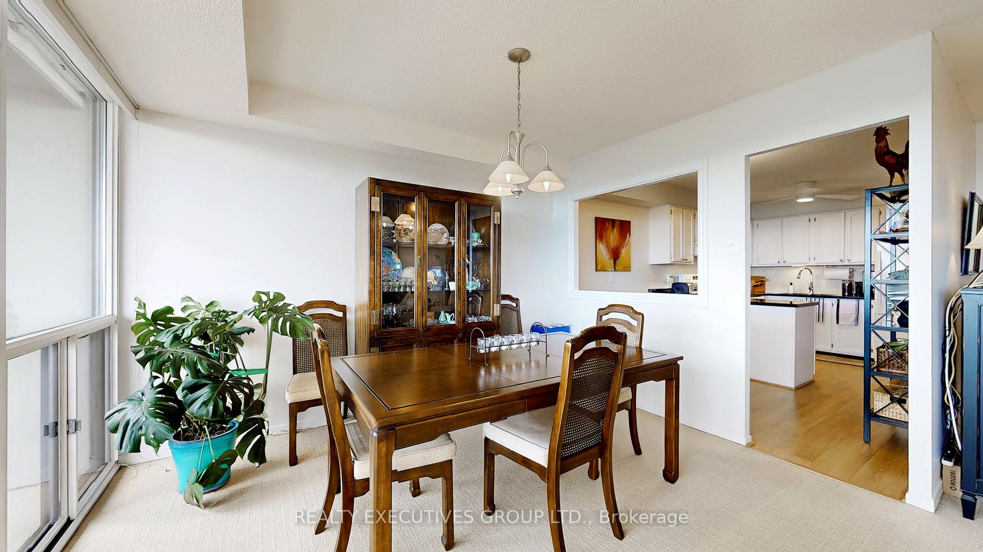 Photo 11 of Unit 1601, 8111 Yonge Street, Markham, Royal Orchard — HOMEH