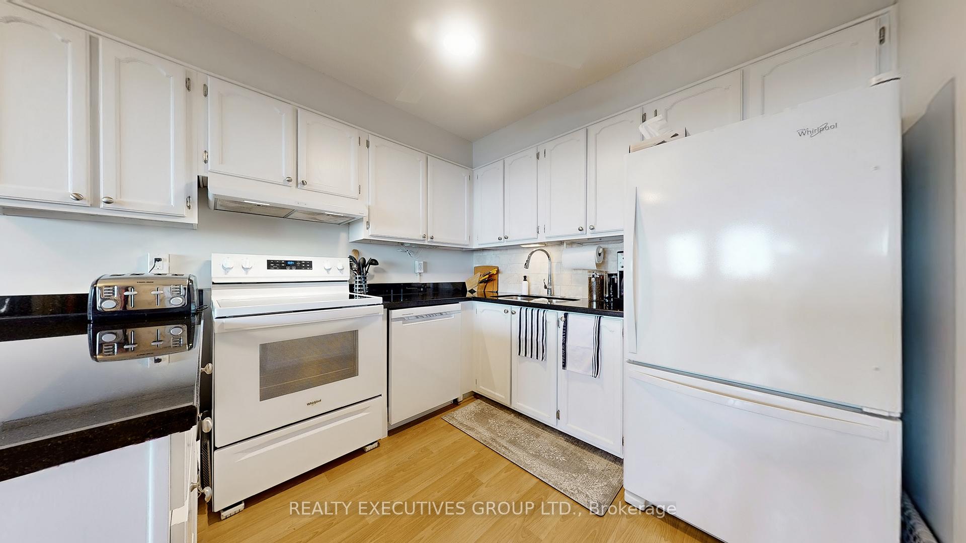 Photo 12 of Unit 1601, 8111 Yonge Street, Markham, Royal Orchard — HOMEH