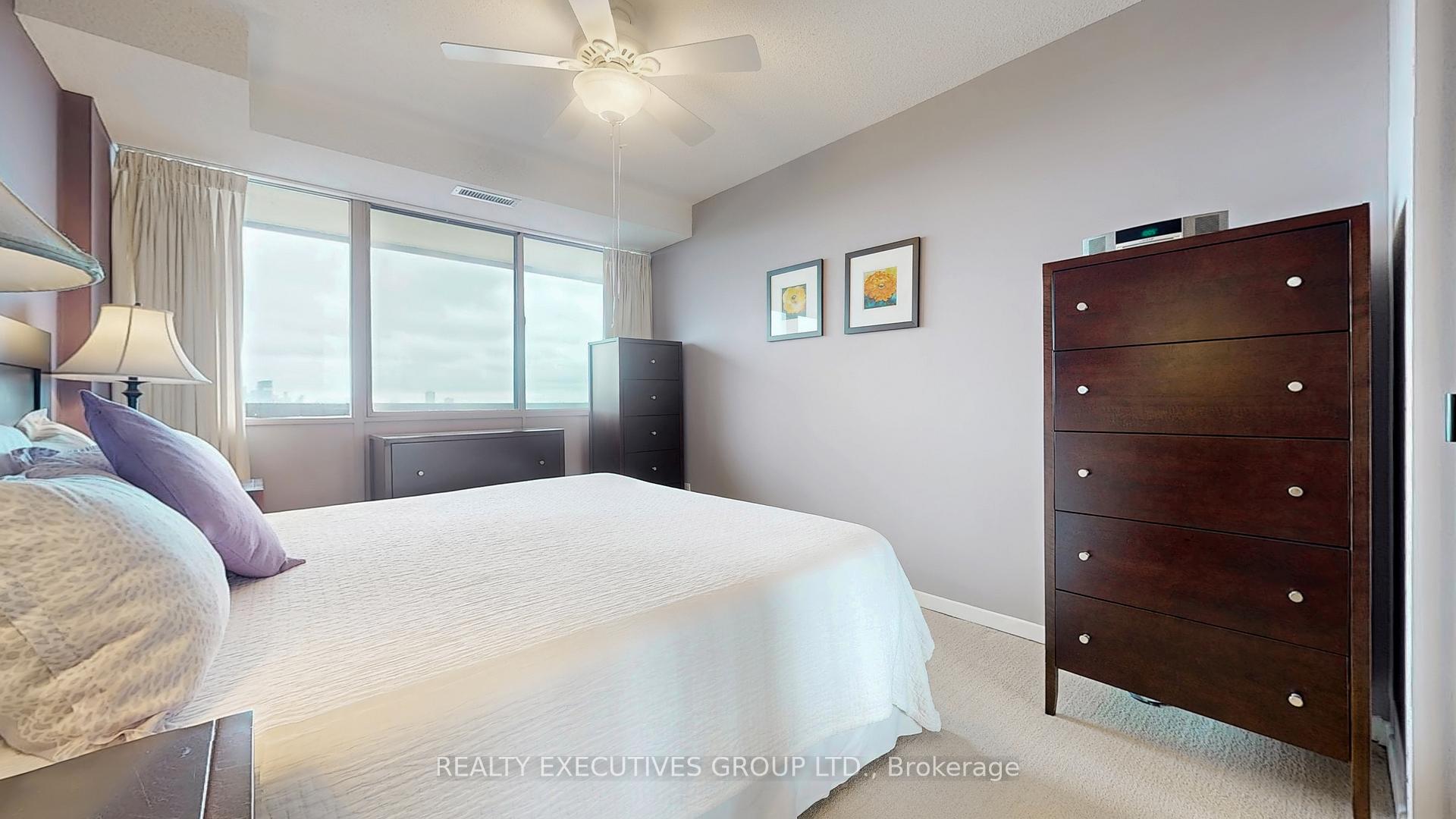 Photo 23 of Unit 1601, 8111 Yonge Street, Markham, Royal Orchard — HOMEH