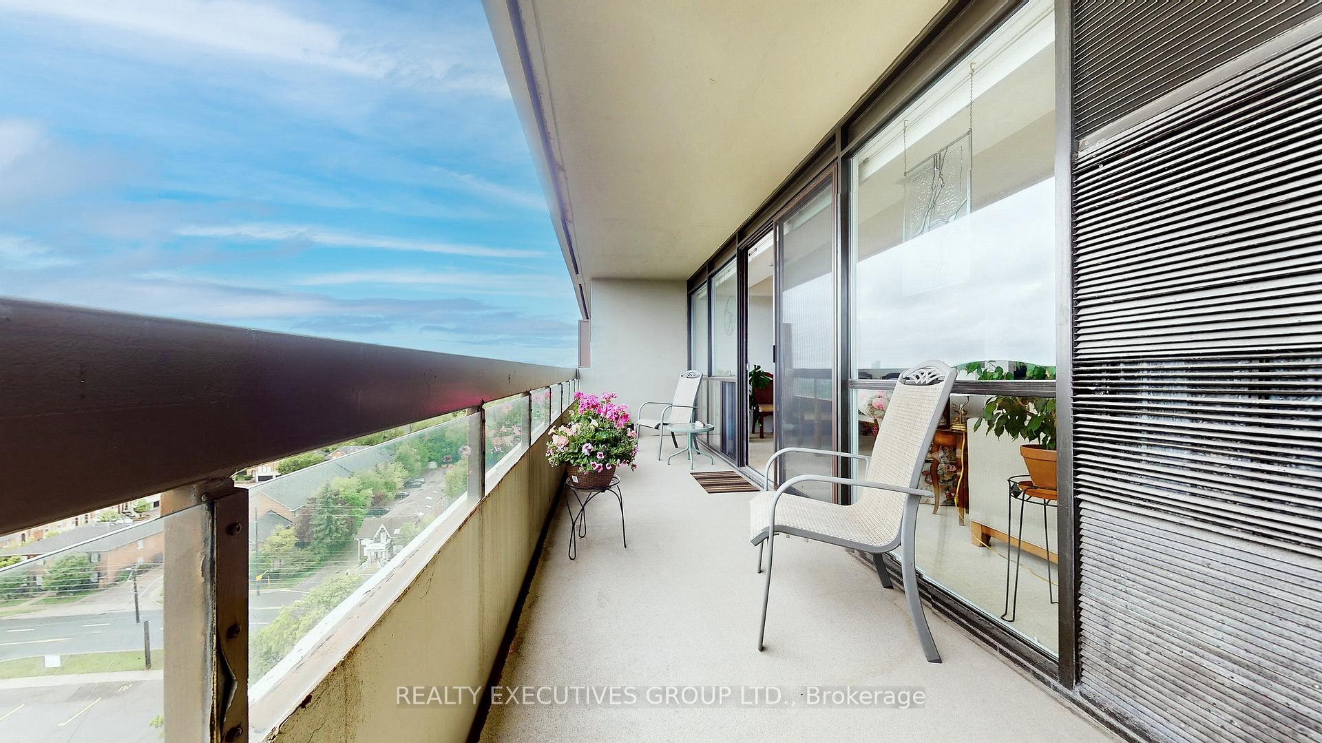 Photo 32 of Unit 1601, 8111 Yonge Street, Markham, Royal Orchard — HOMEH