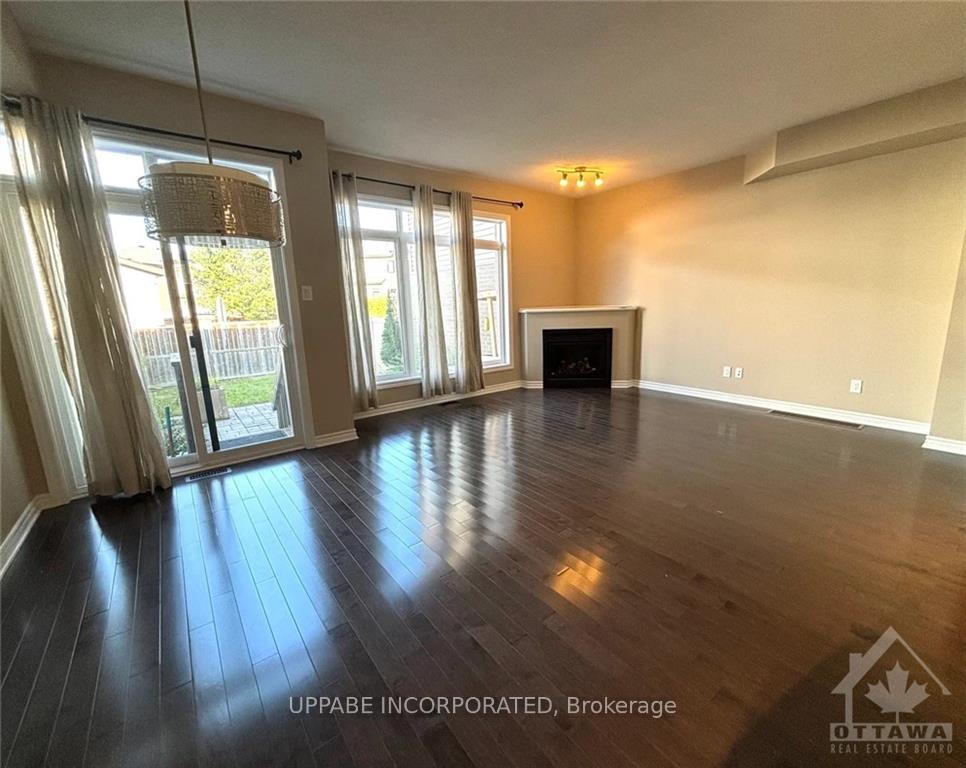 Photo 4 of 632 Guernsey Place, Ottawa, Riverside South/Gloucester Glen — HOMEH