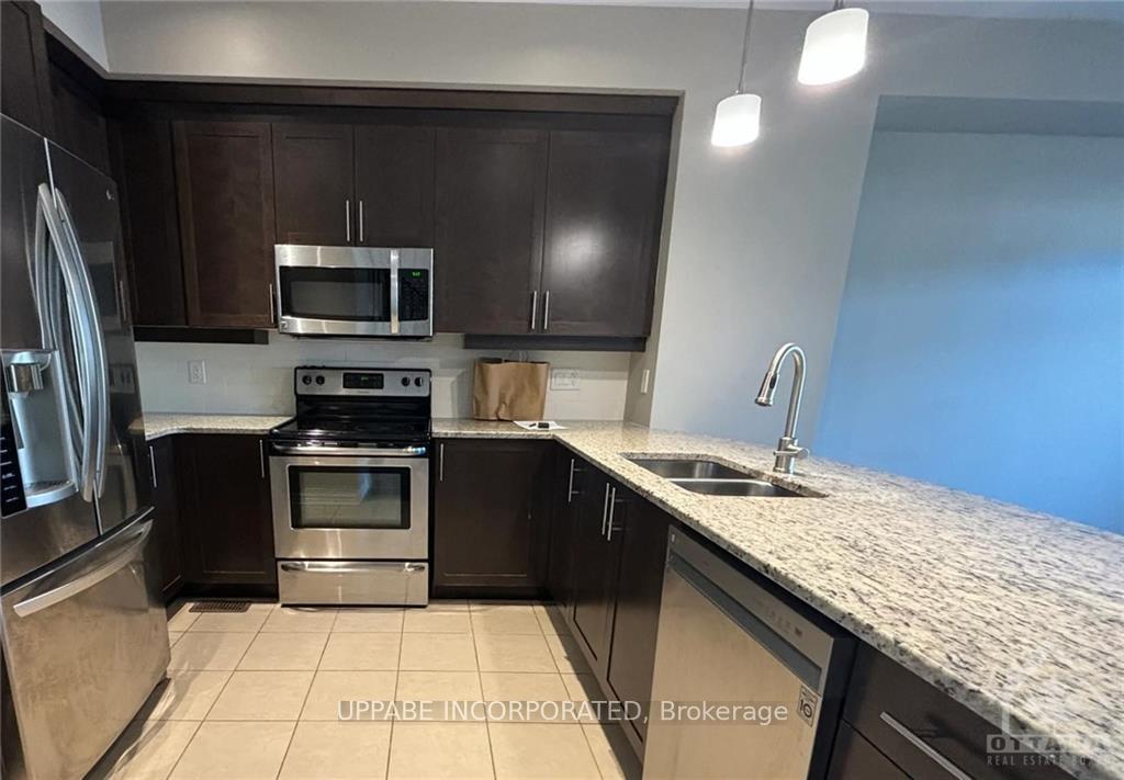 Photo 9 of 632 Guernsey Place, Ottawa, Riverside South/Gloucester Glen — HOMEH