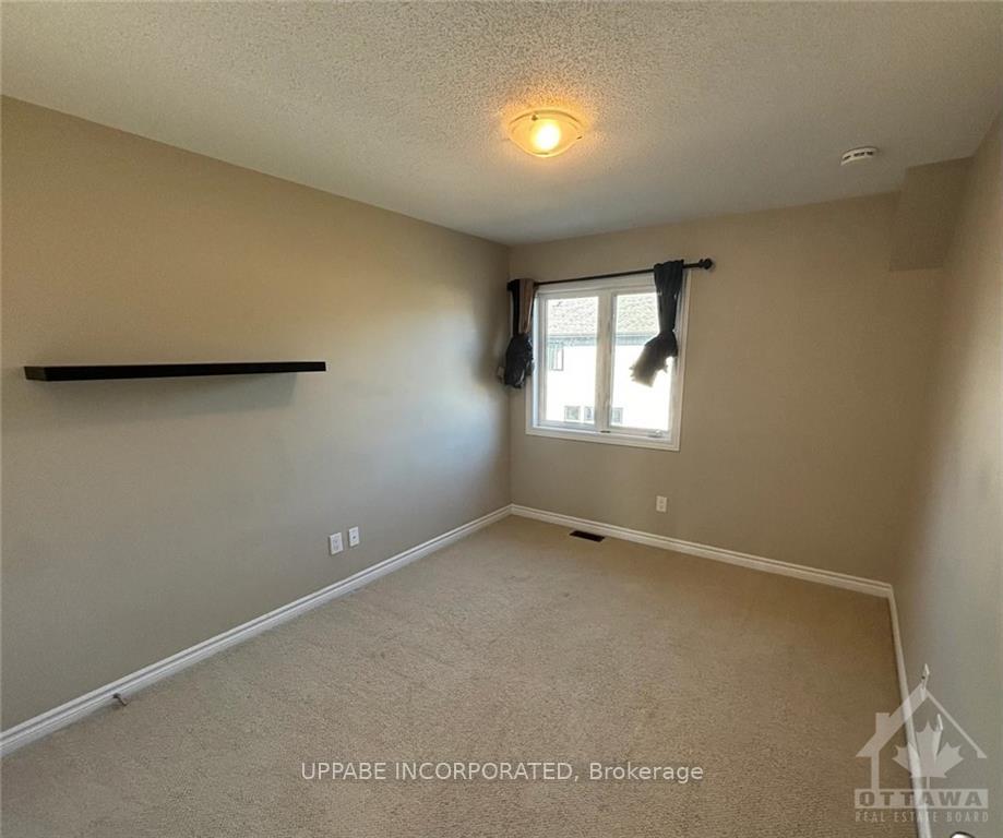 Photo 5 of 632 Guernsey Place, Ottawa, Riverside South/Gloucester Glen — HOMEH