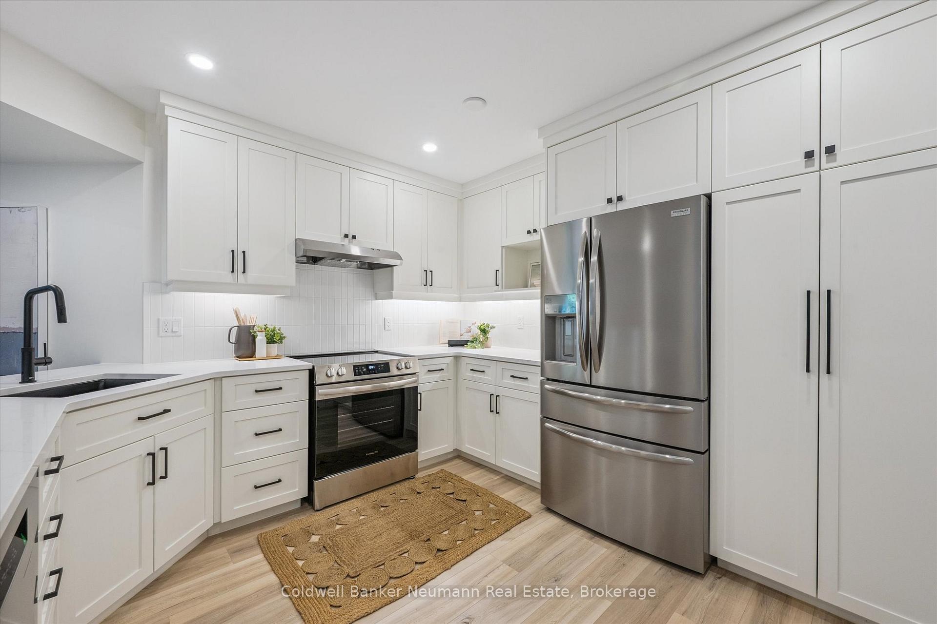 Photo 8 of Unit 9, 1550 Gordon Street, Guelph, Pineridge/Westminster Woods — HOMEH