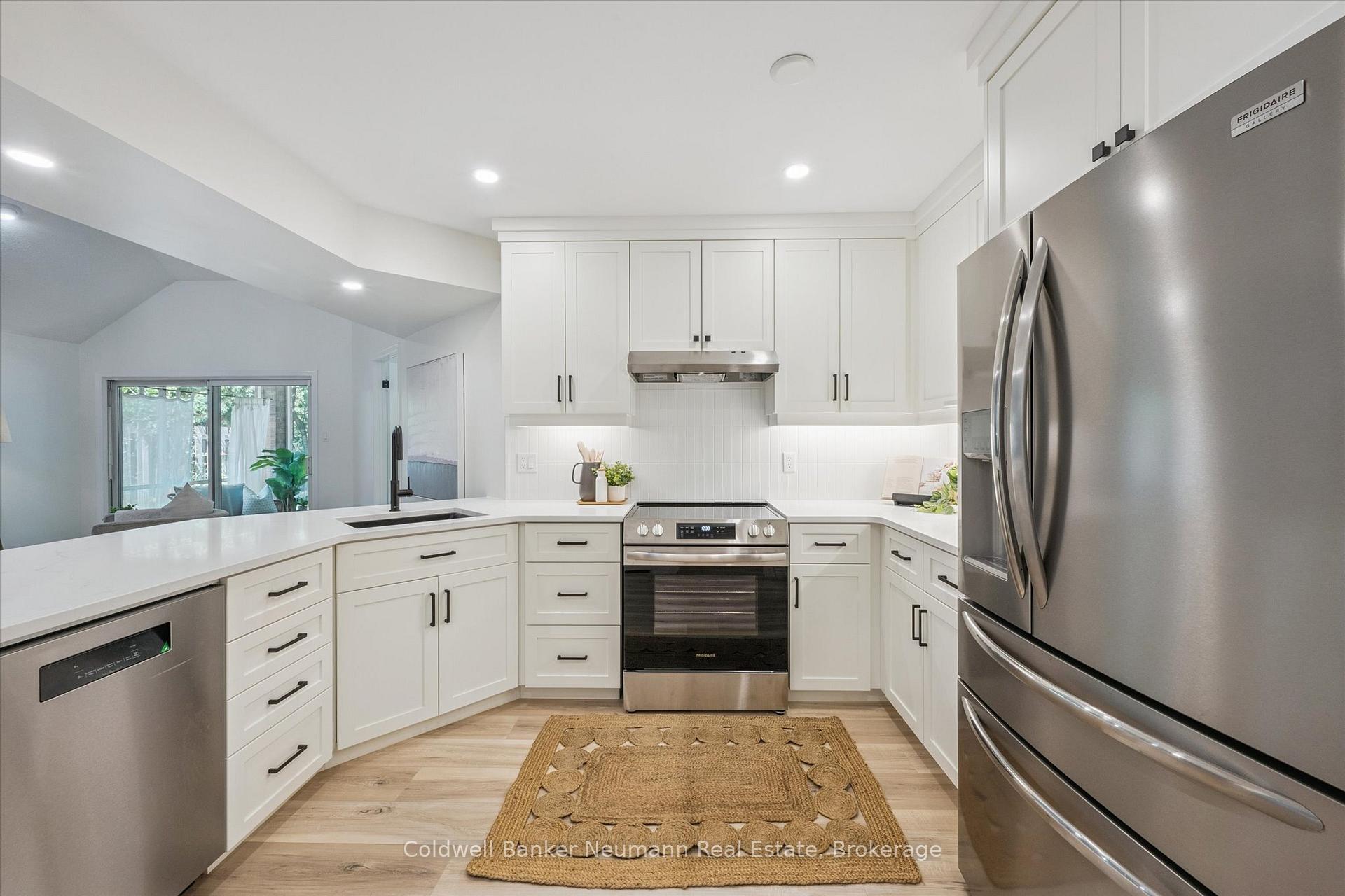 Photo 30 of Unit 9, 1550 Gordon Street, Guelph, Pineridge/Westminster Woods — HOMEH