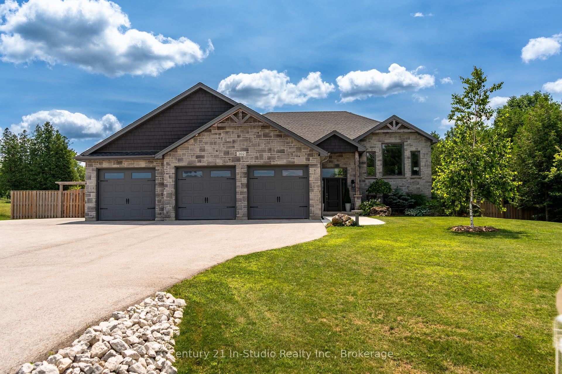 Front of 202 Meredith Way