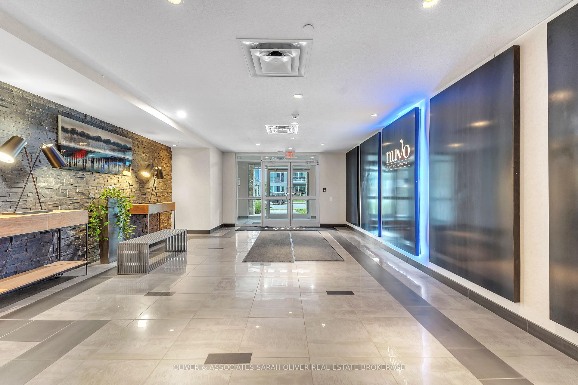 Front of Unit 313, 320 Sugarcreek Trail