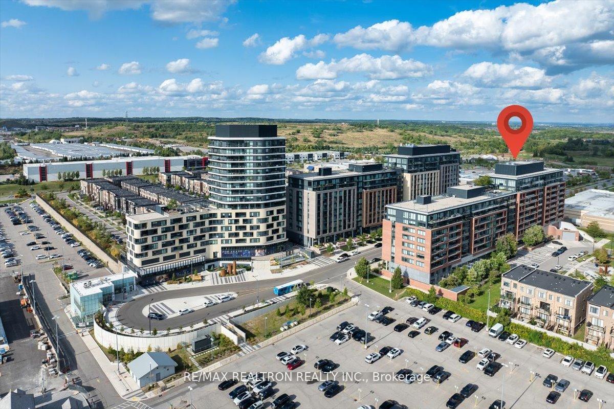 Photo 3 of Unit 204, 99 Eagle Rock Way, Vaughan, Rural Vaughan — HOMEH