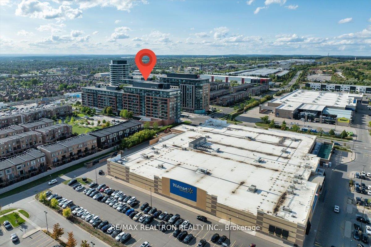 Photo 7 of Unit 204, 99 Eagle Rock Way, Vaughan, Rural Vaughan — HOMEH