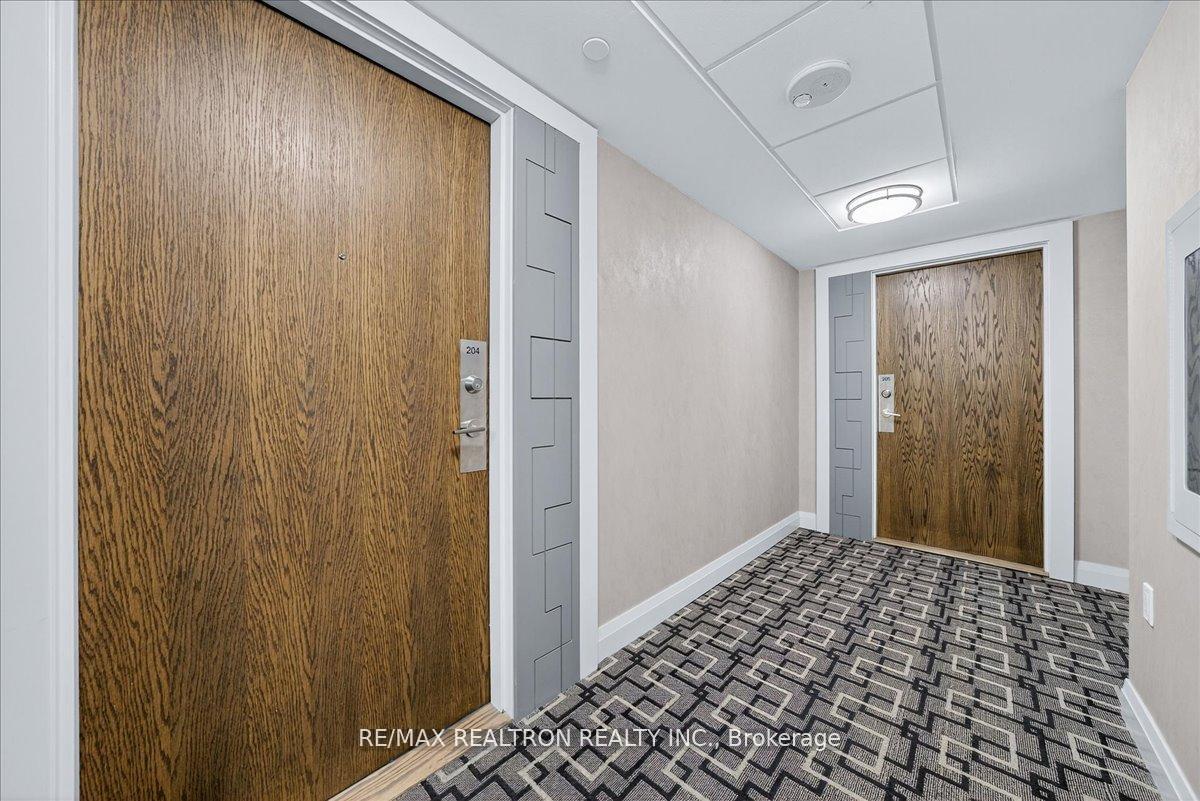 Photo 15 of Unit 204, 99 Eagle Rock Way, Vaughan, Rural Vaughan — HOMEH