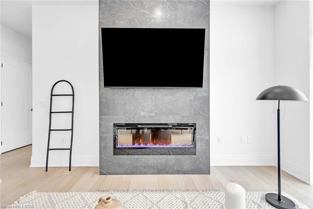Photo 8 of Unit 1001, 480 Callaway Road, London, North R — HOMEH