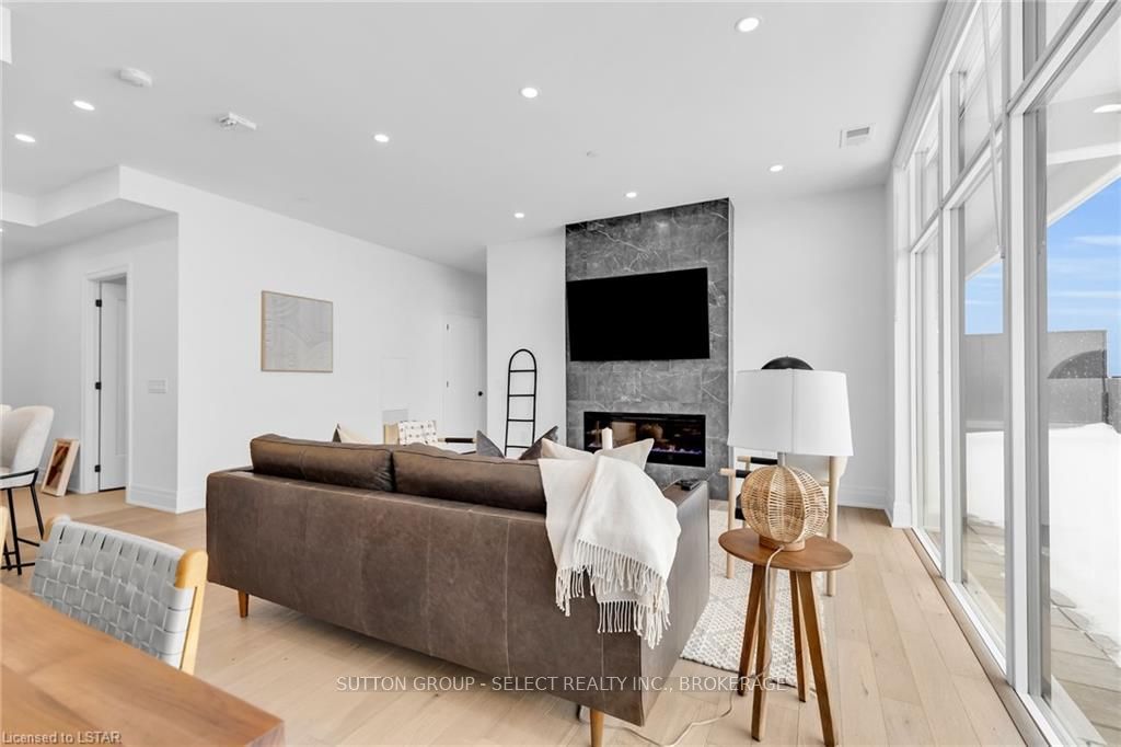 Photo 10 of Unit 1001, 480 Callaway Road, London, North R — HOMEH
