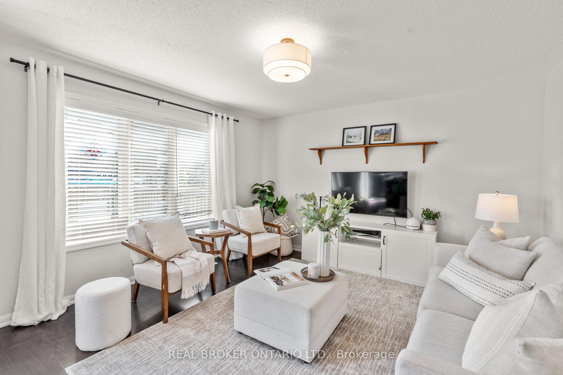 Photo 17 of 5 Don Hadden Crescent, Brock, Sunderland — HOMEH