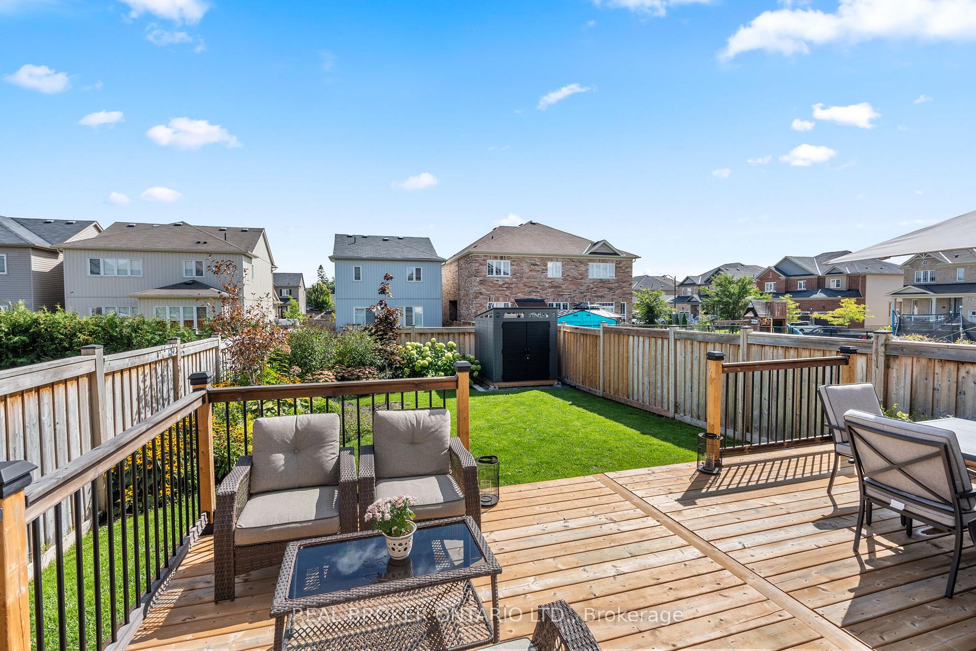Photo 34 of 5 Don Hadden Crescent, Brock, Sunderland — HOMEH