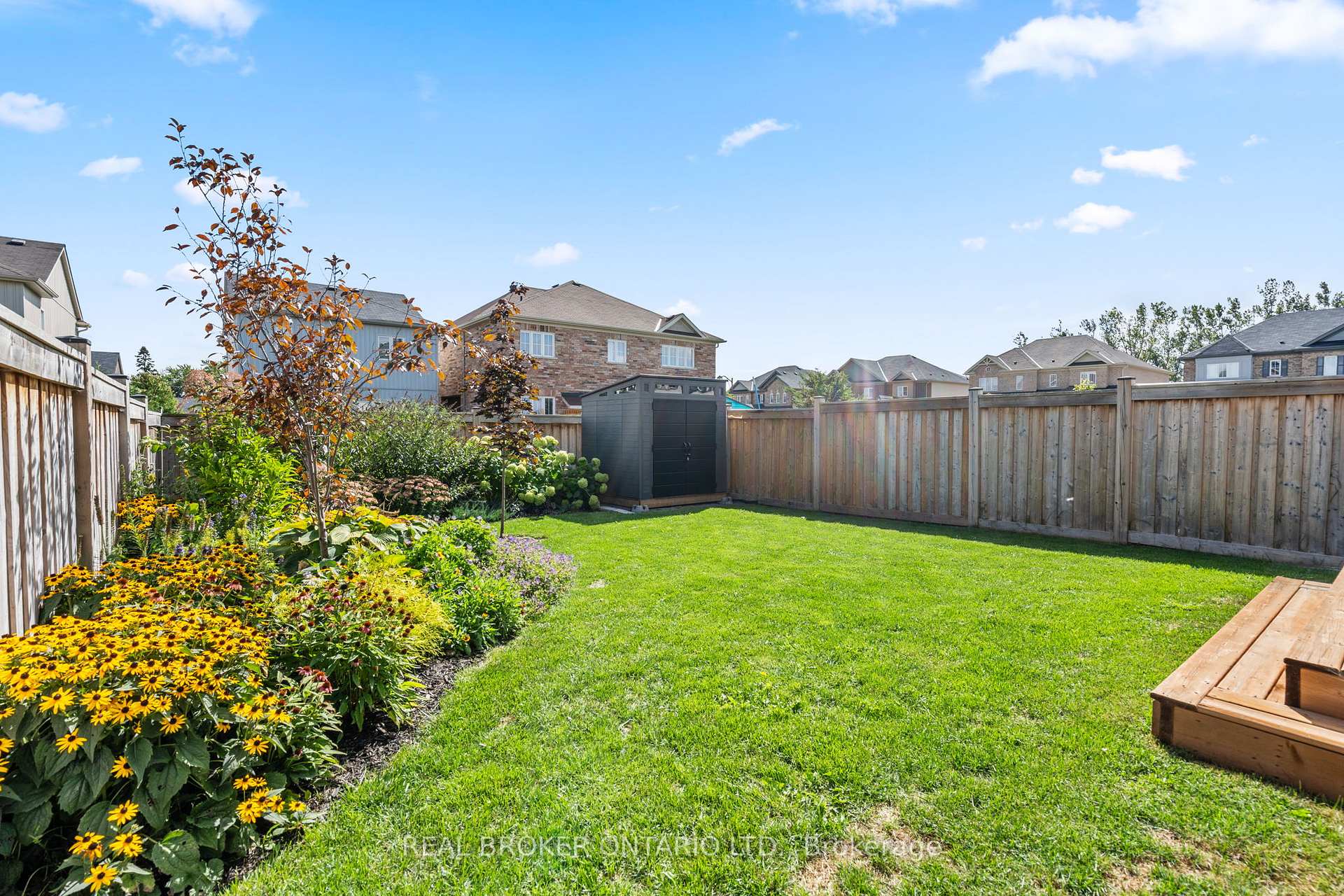 Photo 38 of 5 Don Hadden Crescent, Brock, Sunderland — HOMEH