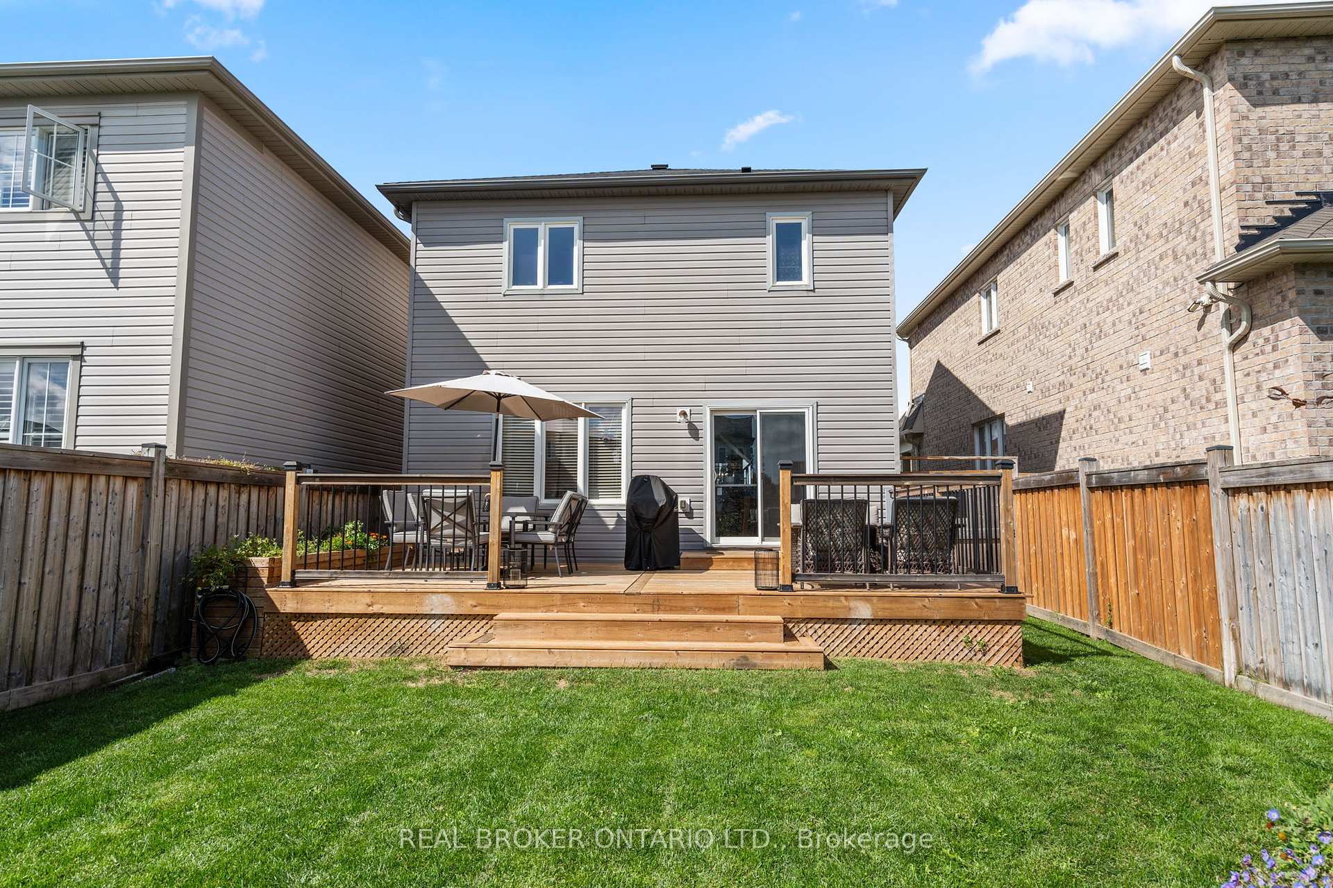 Photo 37 of 5 Don Hadden Crescent, Brock, Sunderland — HOMEH