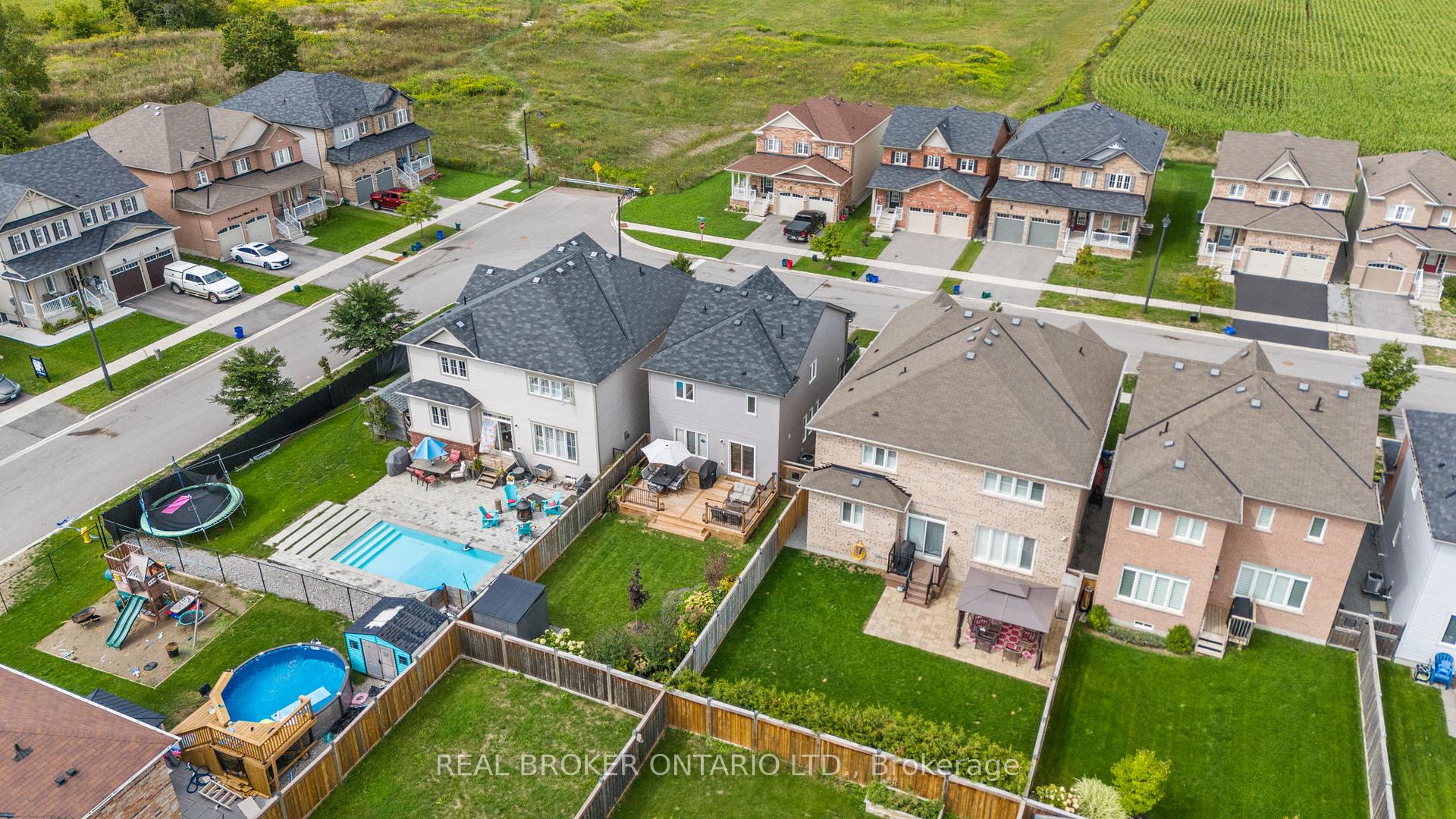 Photo 40 of 5 Don Hadden Crescent, Brock, Sunderland — HOMEH