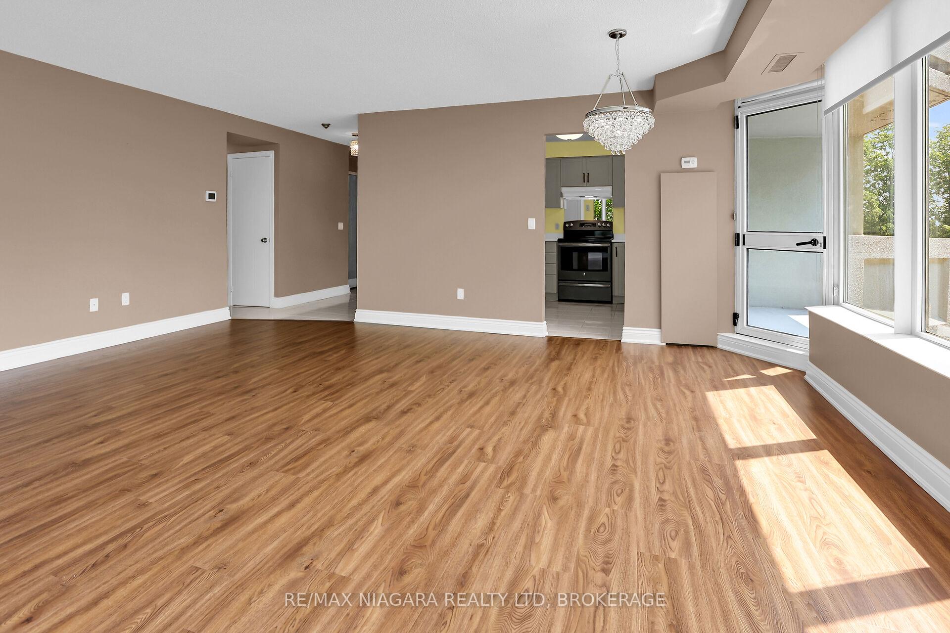 Photo 12 of Unit 304, 81 Scott Street, St. Catharines, Lakeport — HOMEH