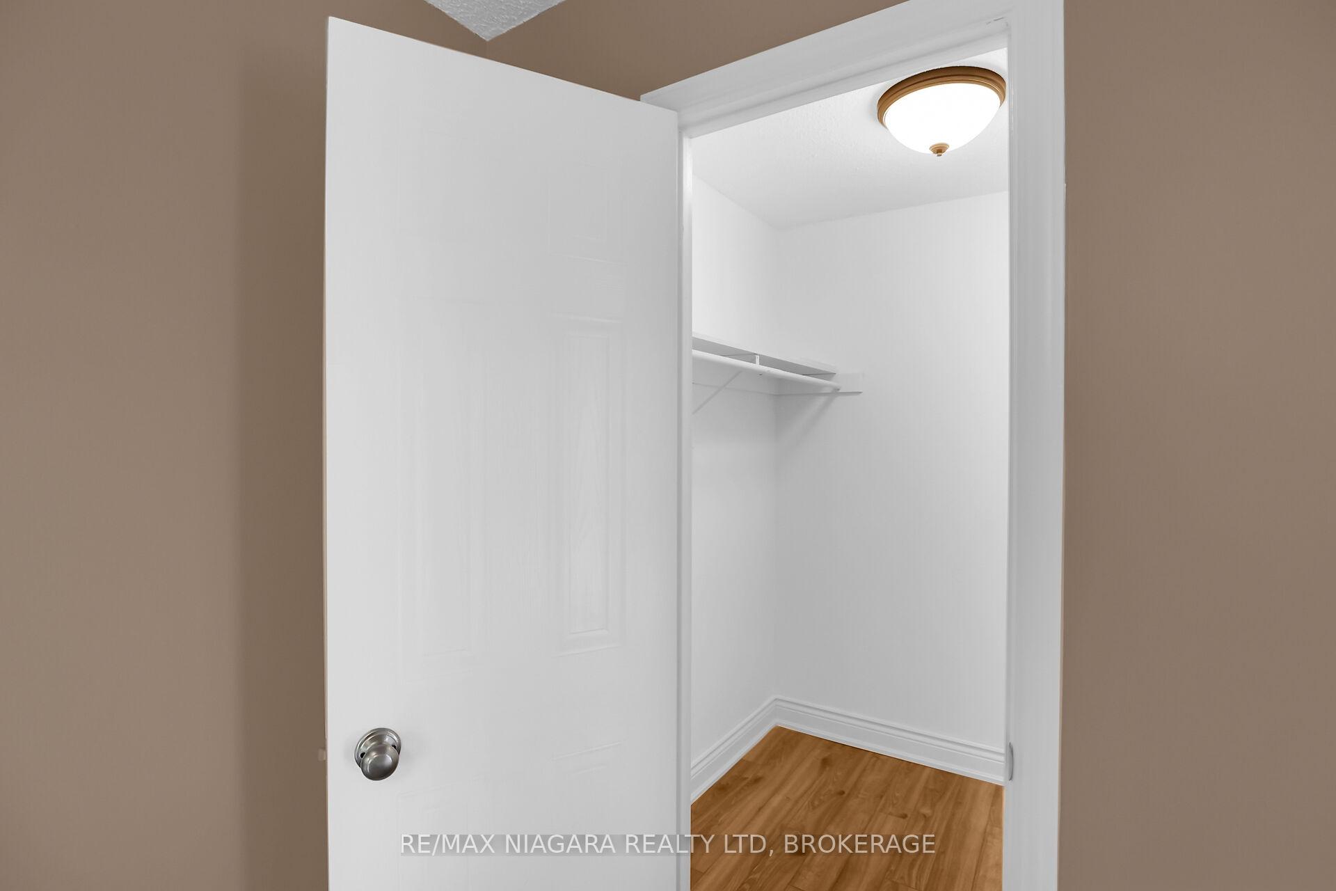 Photo 15 of Unit 304, 81 Scott Street, St. Catharines, Lakeport — HOMEH