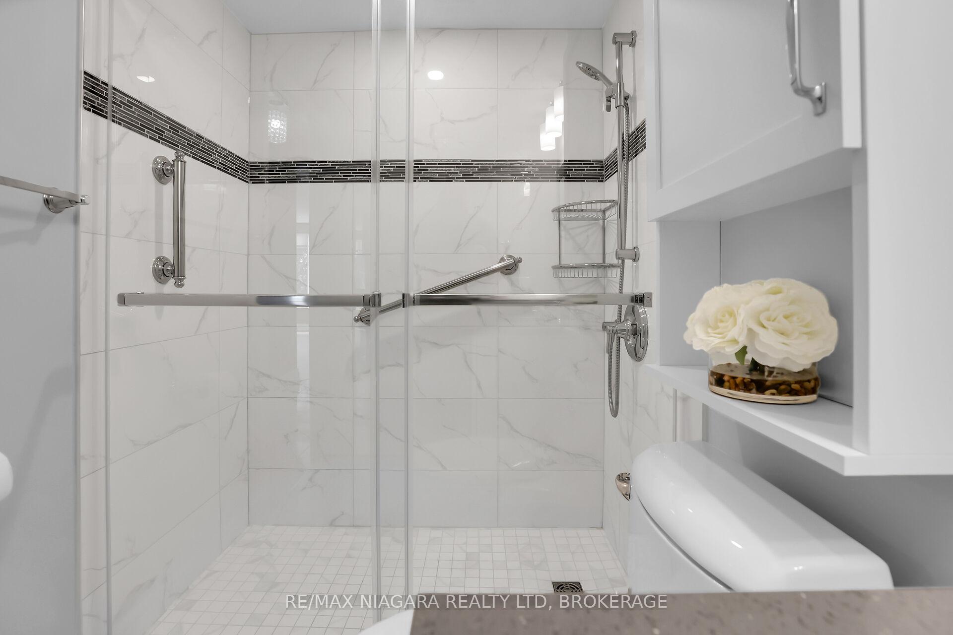 Photo 19 of Unit 304, 81 Scott Street, St. Catharines, Lakeport — HOMEH