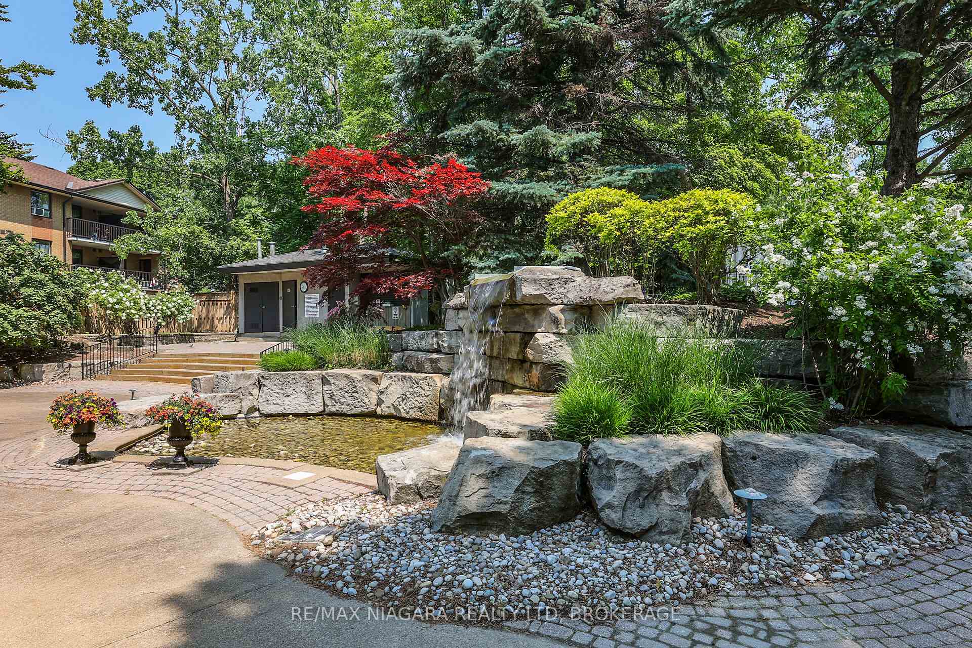Photo 35 of Unit 304, 81 Scott Street, St. Catharines, Lakeport — HOMEH