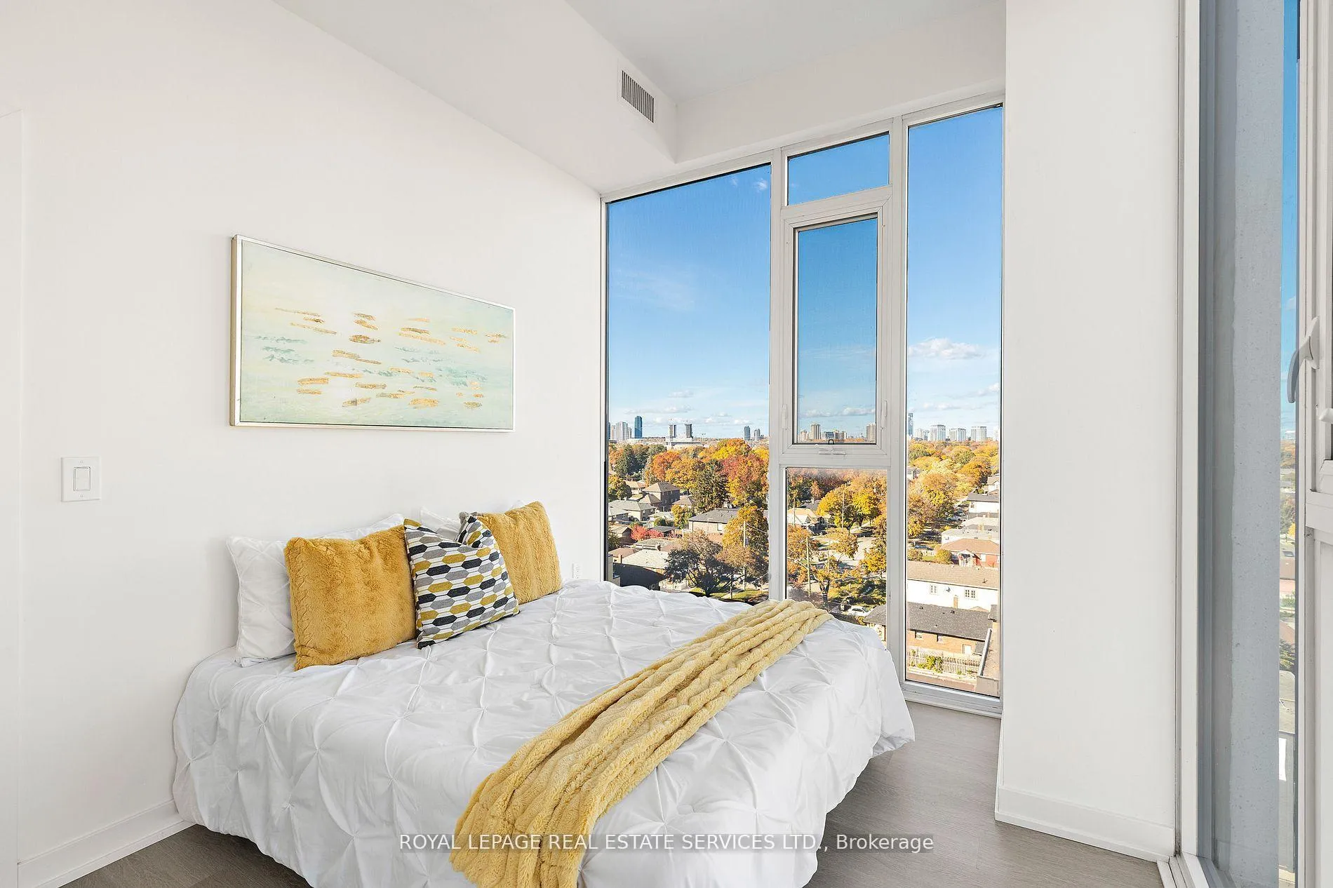 Photo 30 of Unit 720, 859 The Queensway, Etobicoke, Stonegate-Queensway — HOMEH