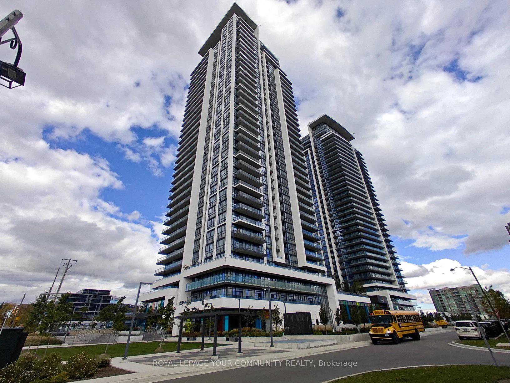 Photo 3 of Unit 2012, 12 Ghandi Lane, Markham, Aileen-Willowbrook — HOMEH